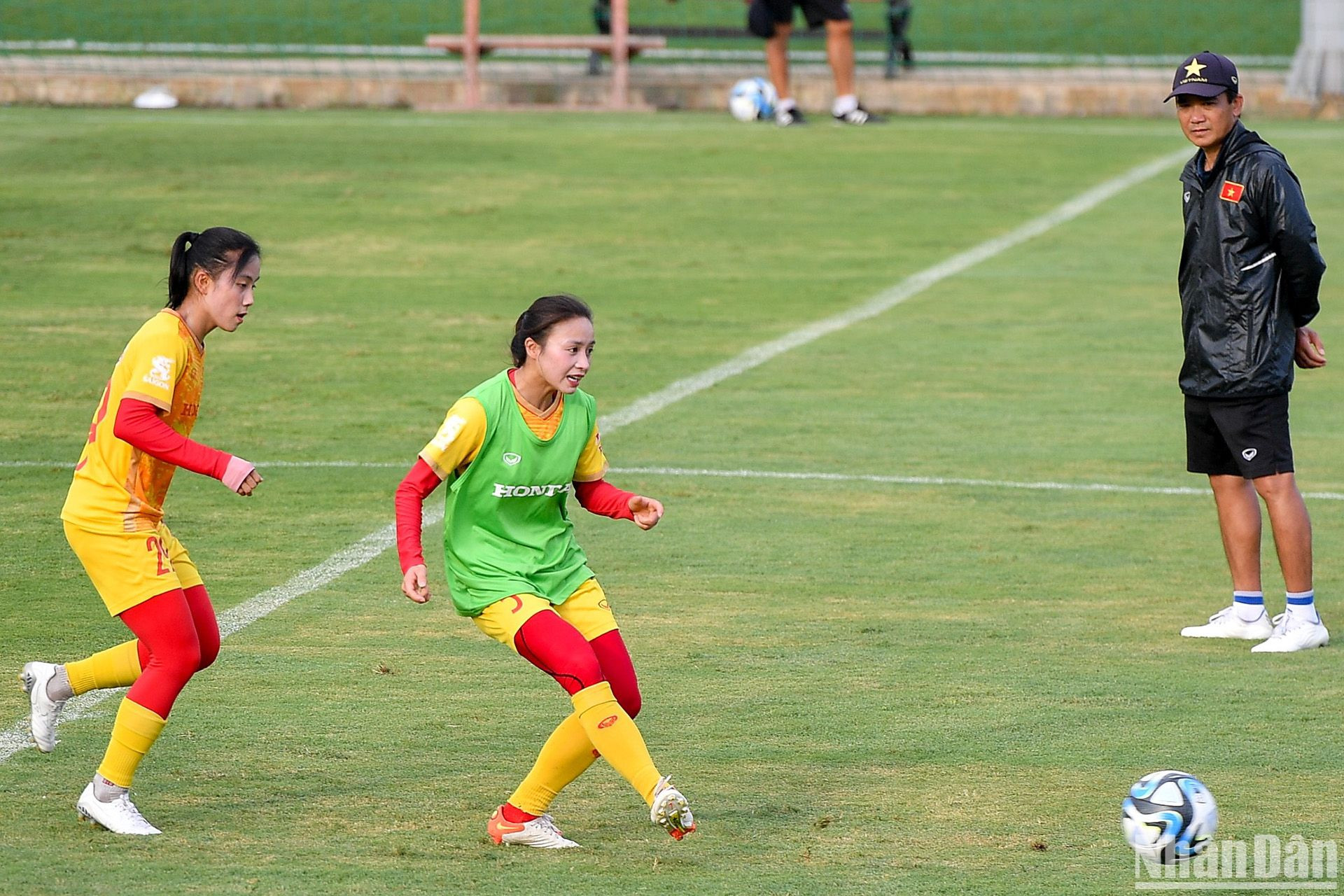 [Ảnh] Tuyển nữ Việt Nam nỗ lực tập luyện hướng tới World Cup ảnh 21