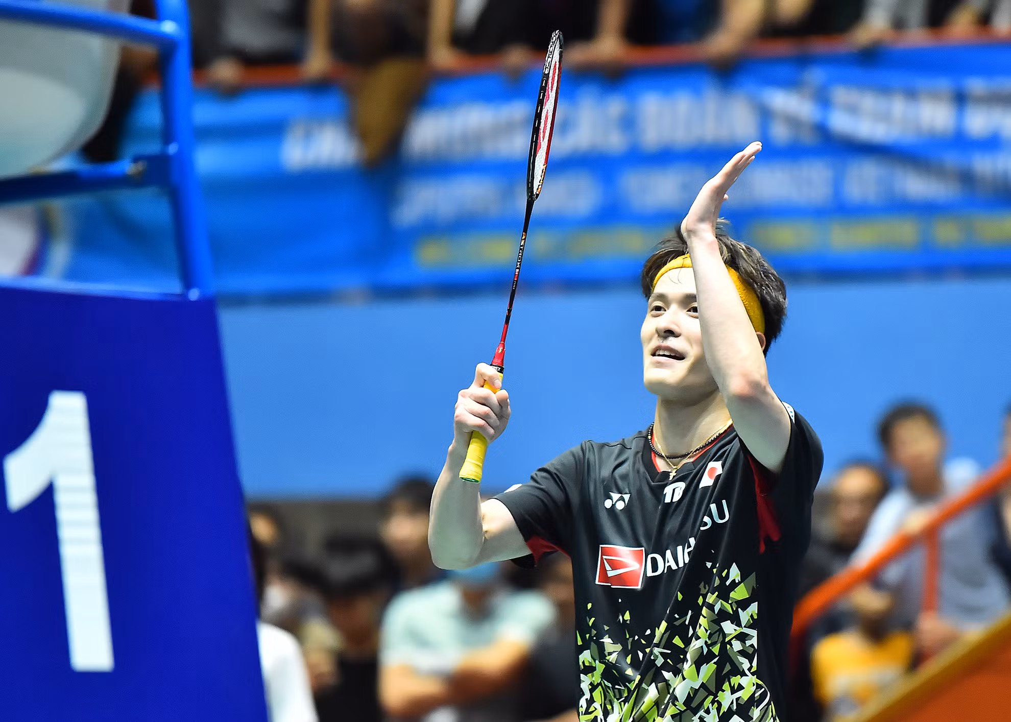 Với hai set thắng 21-14 và 21-15 sau gần 1 giờ thi đấu, Obayashi lên ngôi vô địch 1 cách xứng đáng tại nội dung đơn nam Giải cầu lông Ciputra Hà Nội 2023. Với hai set thắng 21-14 và 21-15 sau gần 1 giờ thi đấu, Obayashi lên ngôi vô địch 1 cách xứng đáng tại nội dung đơn nam Giải cầu lông Ciputra Hà Nội 2023.