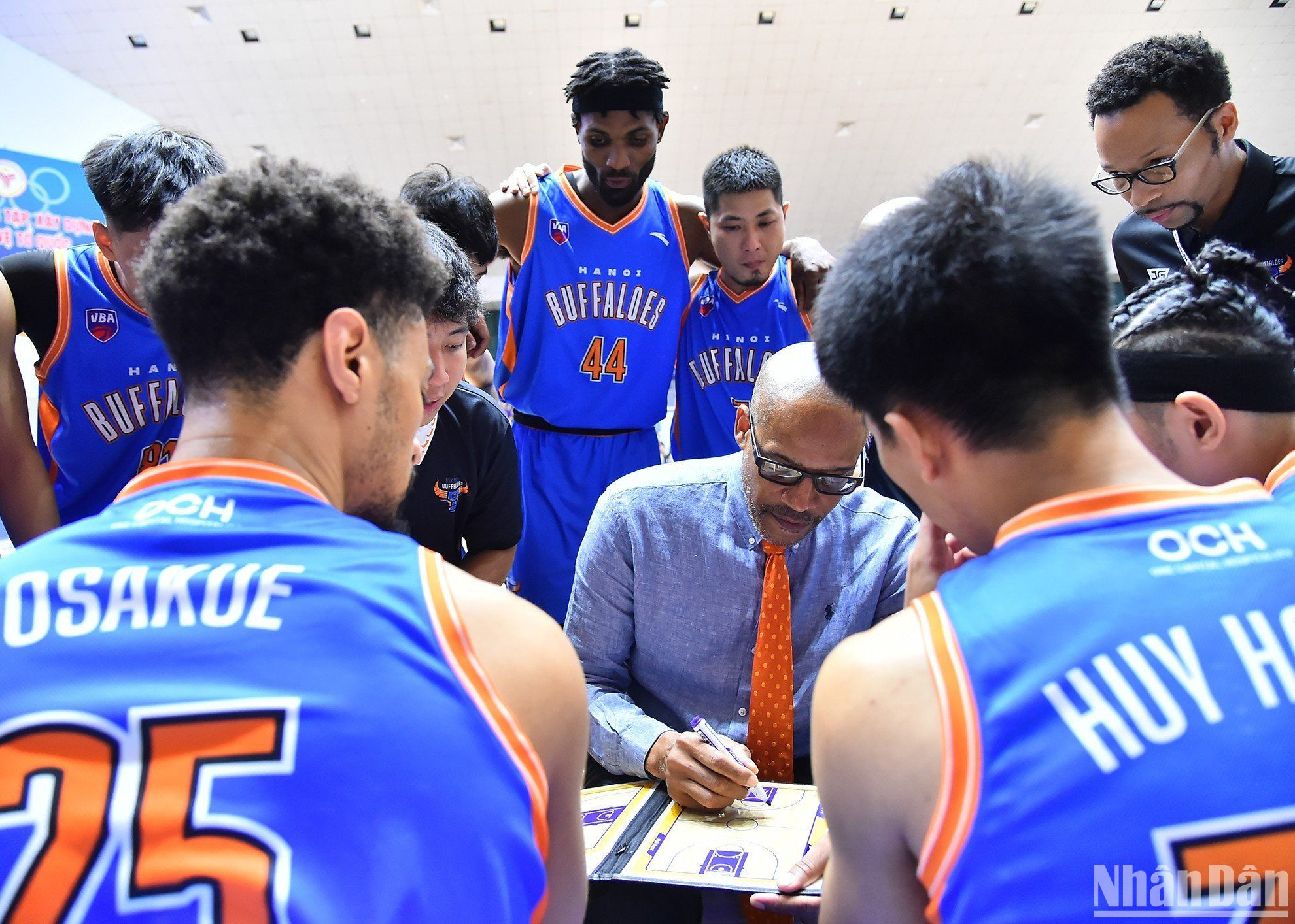 Trâu Thủ đô thường xuyên thi đấu tại vòng Playoffs. Trâu Thủ đô thường xuyên thi đấu tại vòng Playoffs.