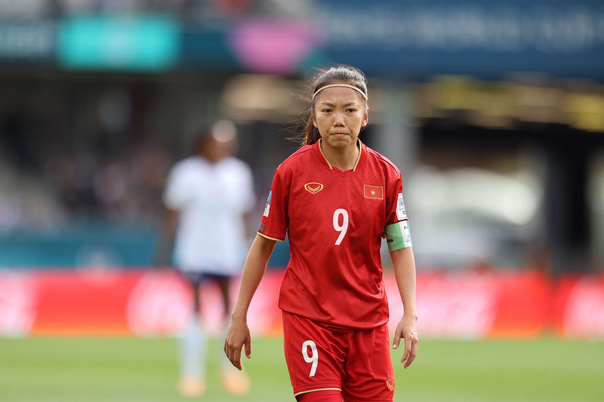 Huỳnh Như ở tuyến trên gần như không có bóng để tấn công.