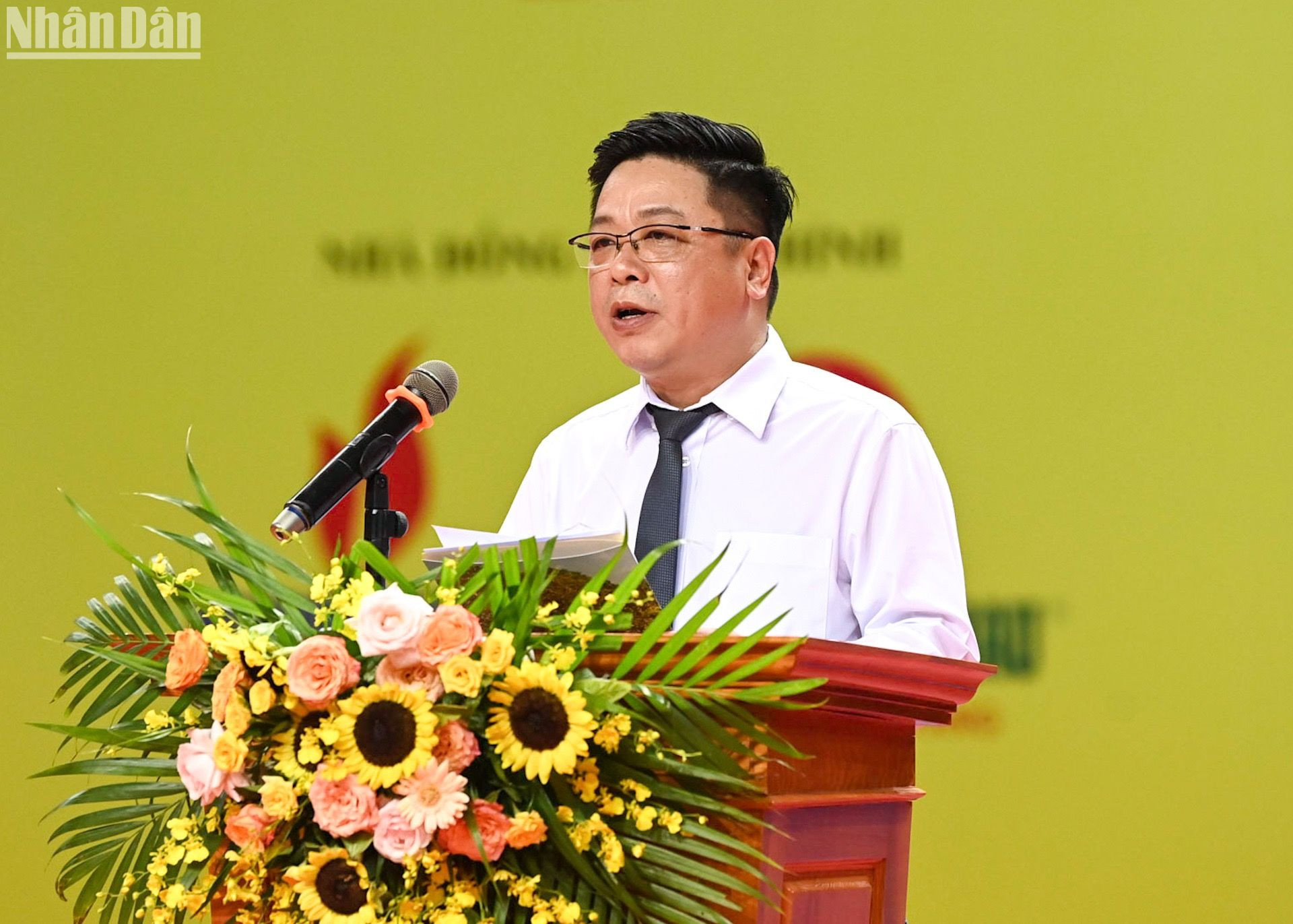 Phó Tổng Biên tập Báo Nhân Dân Quế Đình Nguyên phát biểu bế mạc Giải vô địch bóng bàn quốc gia Báo Nhân Dân lần thứ 41.