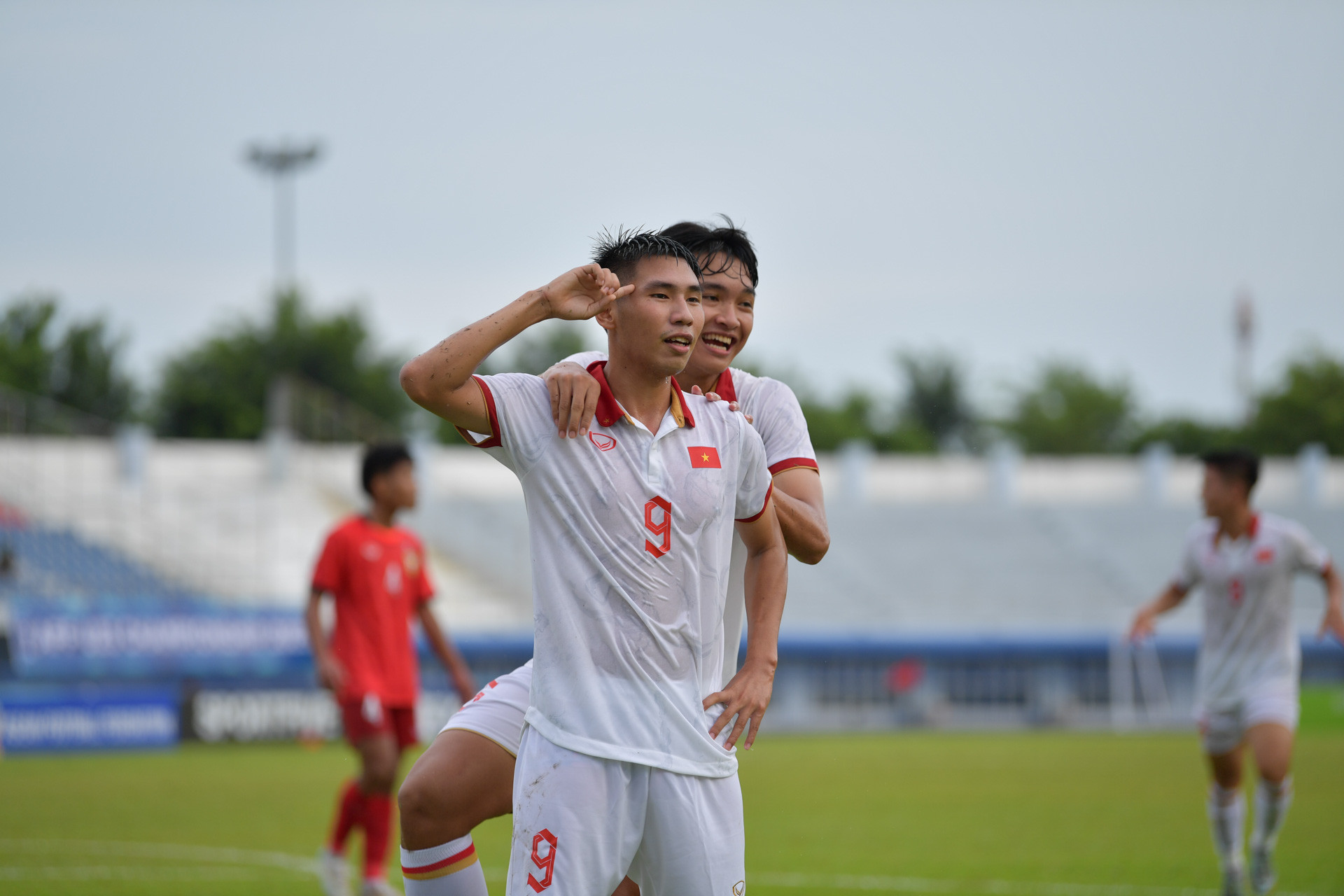 Ngay phút 76, Đinh Xuân Tiến thực hiện cú dứt điểm sau khi U23 Việt Nam tổ chức phản công nhanh, gia tăng cách biệt lên 3-1.