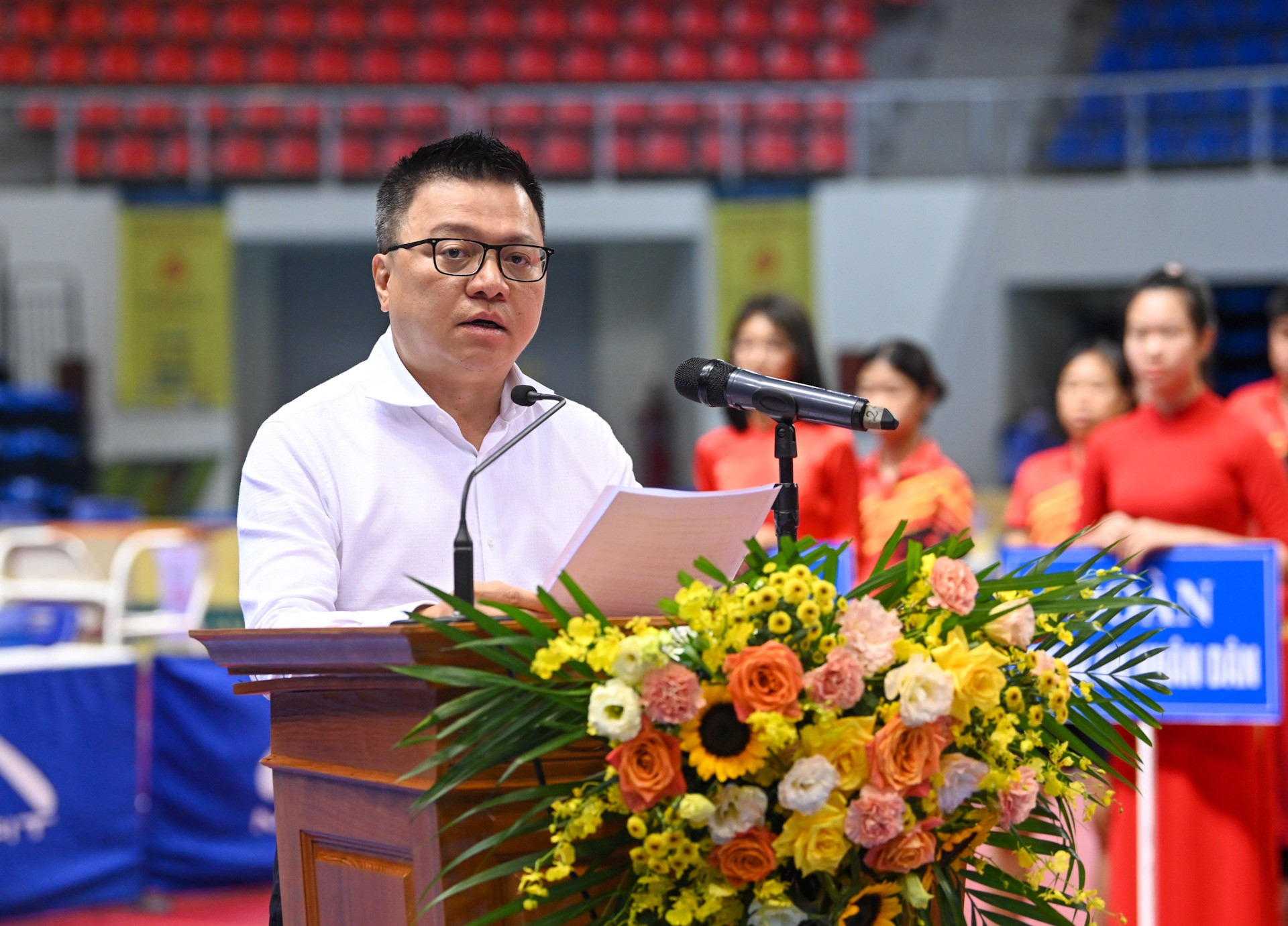 Tổng Biên tập Báo Nhân Dân Lê Quốc Minh, Trưởng ban Chỉ đạo giải cùng các lãnh đạo tỉnh Quảng Ninh và các đại biểu dự Lễ khai mạc.