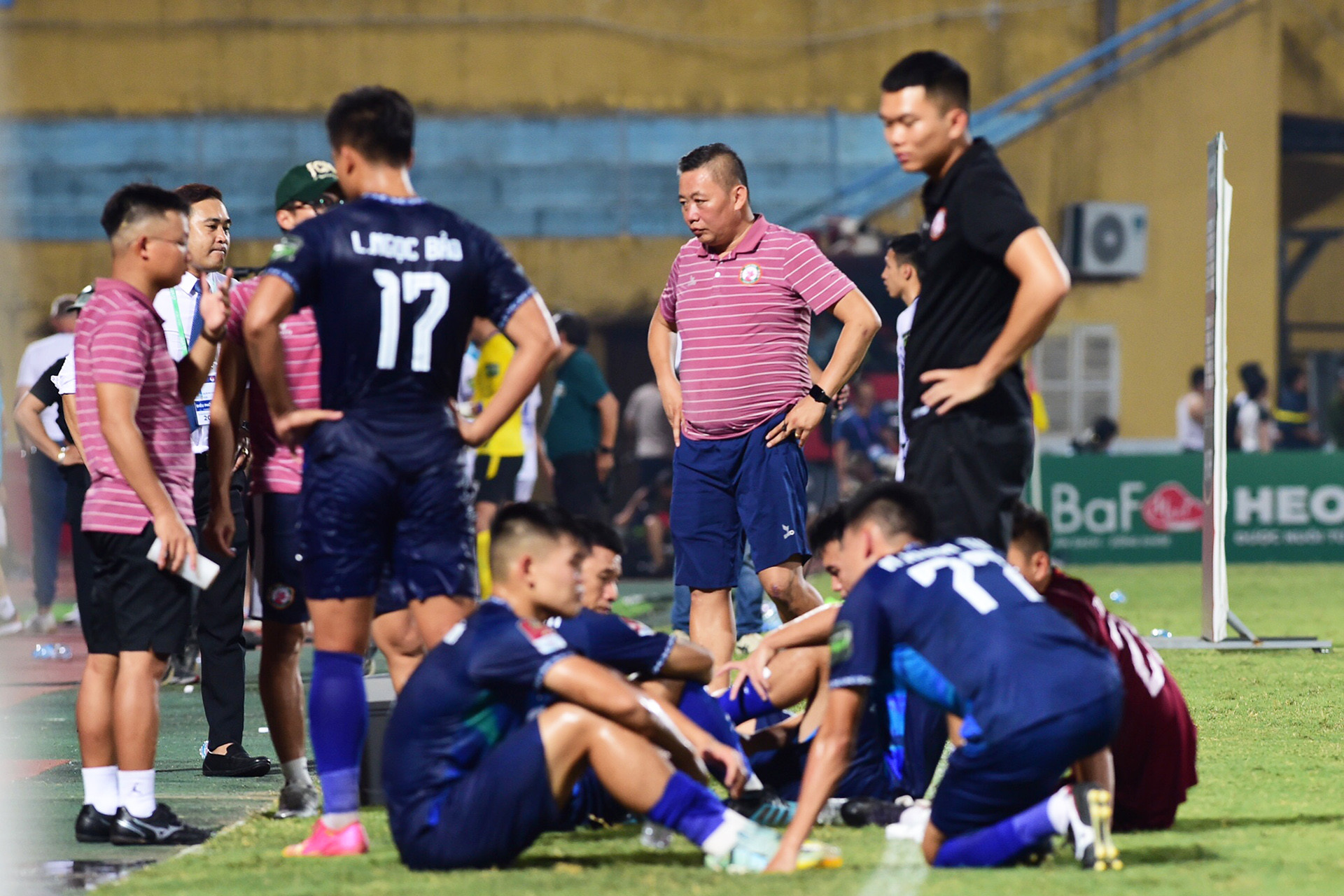 [Ảnh] Hà Nội rượt đuổi tỷ số cùng Bình Định ảnh 19