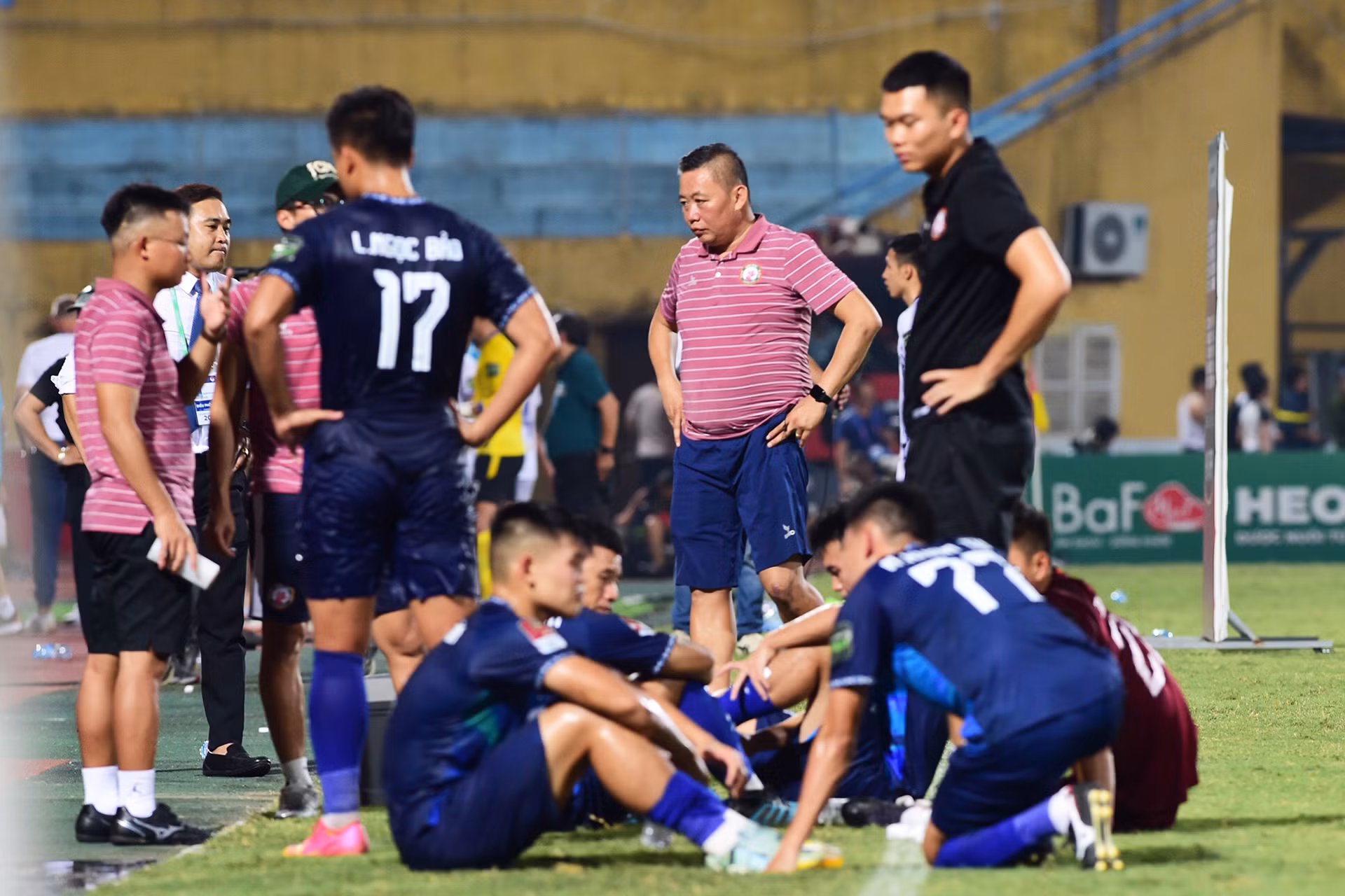 [Ảnh] Hà Nội rượt đuổi tỷ số cùng Bình Định ảnh 19