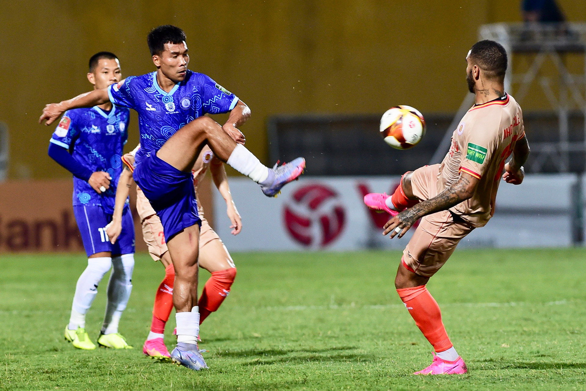 Khánh Hòa phòng ngự chặt chẽ trước sức tấn công của Công an Hà Nội.