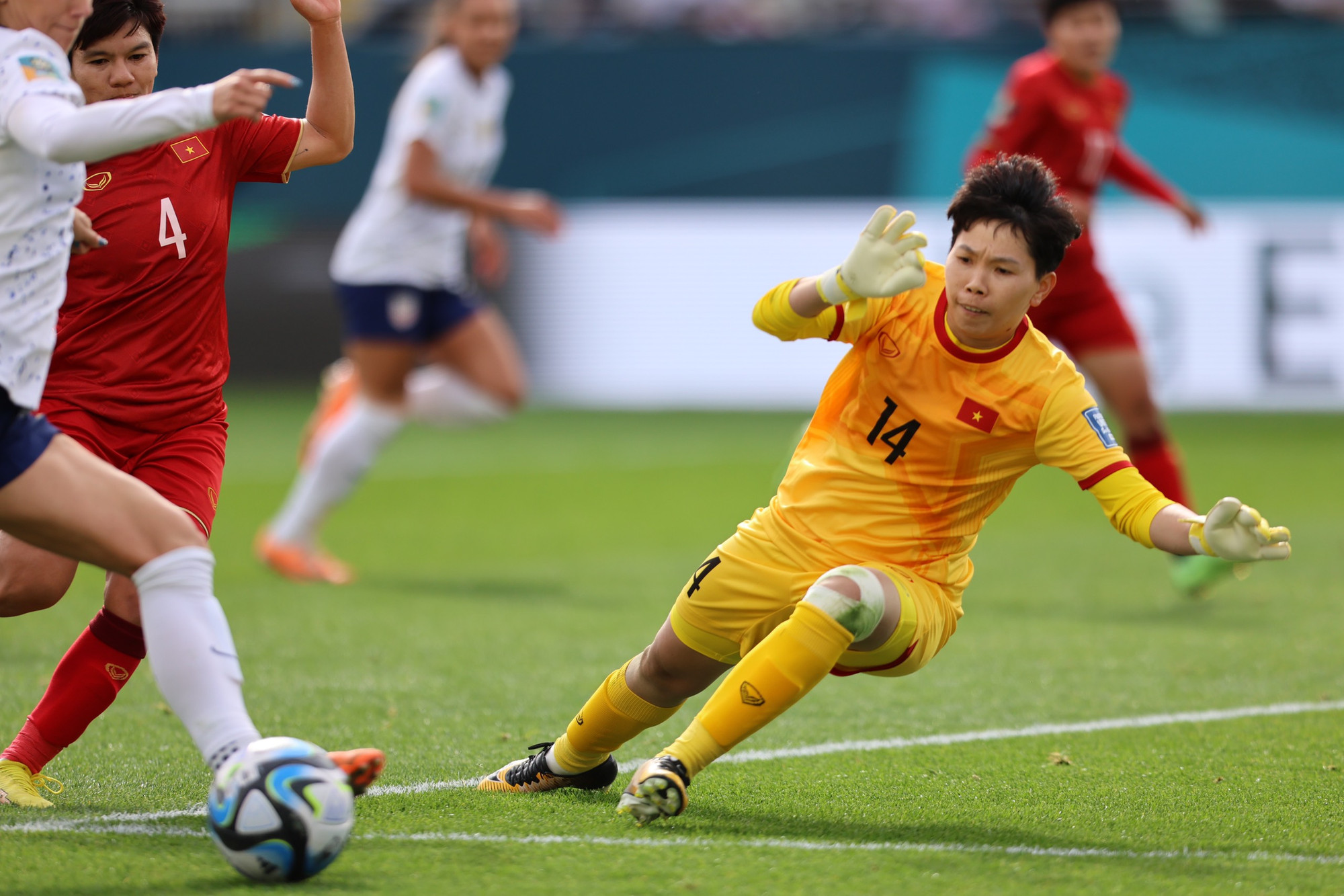 Một trận đấu thể hiện bản lĩnh kiên cường cũng như khả năng xuất sắc của thủ thành Kim Thanh.