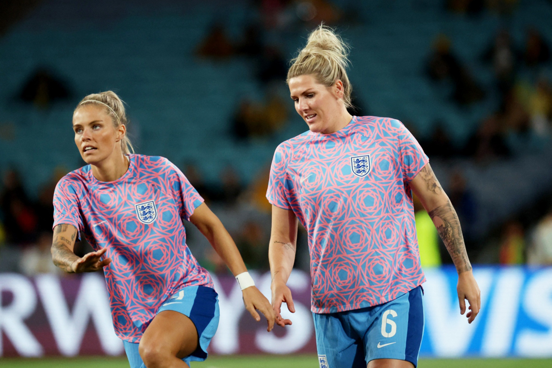 Đội tuyển nữ Anh có nhiều cá nhân nổi bật với thể hình cao lớn.