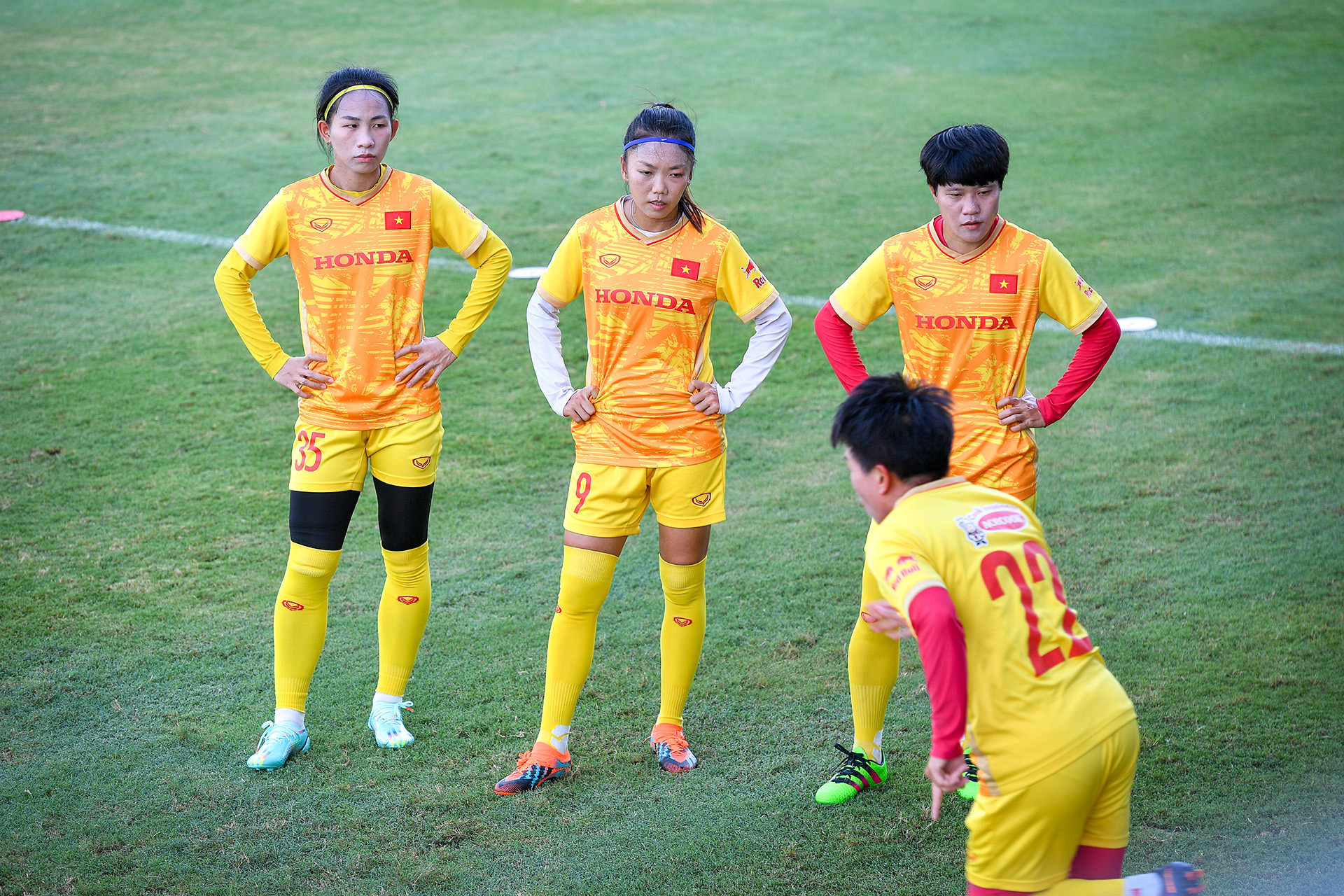 [Ảnh] Tuyển nữ Việt Nam nỗ lực tập luyện hướng tới World Cup ảnh 12