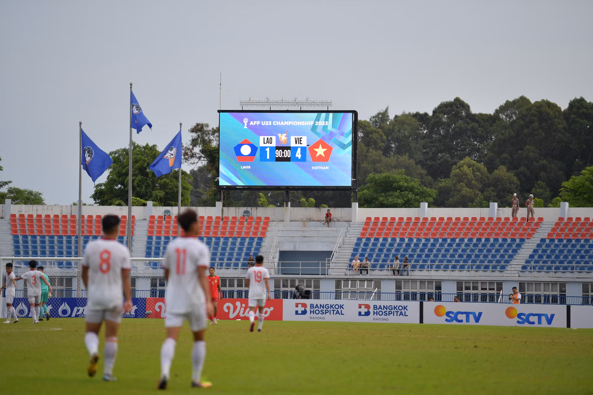 Đến những phút cuối cùng, U23 Việt Nam có thêm 1 bàn thắng nhờ công của Bùi Vĩ Hào để chiến thắng chung cuộc 4-1 trước U23 Lào.