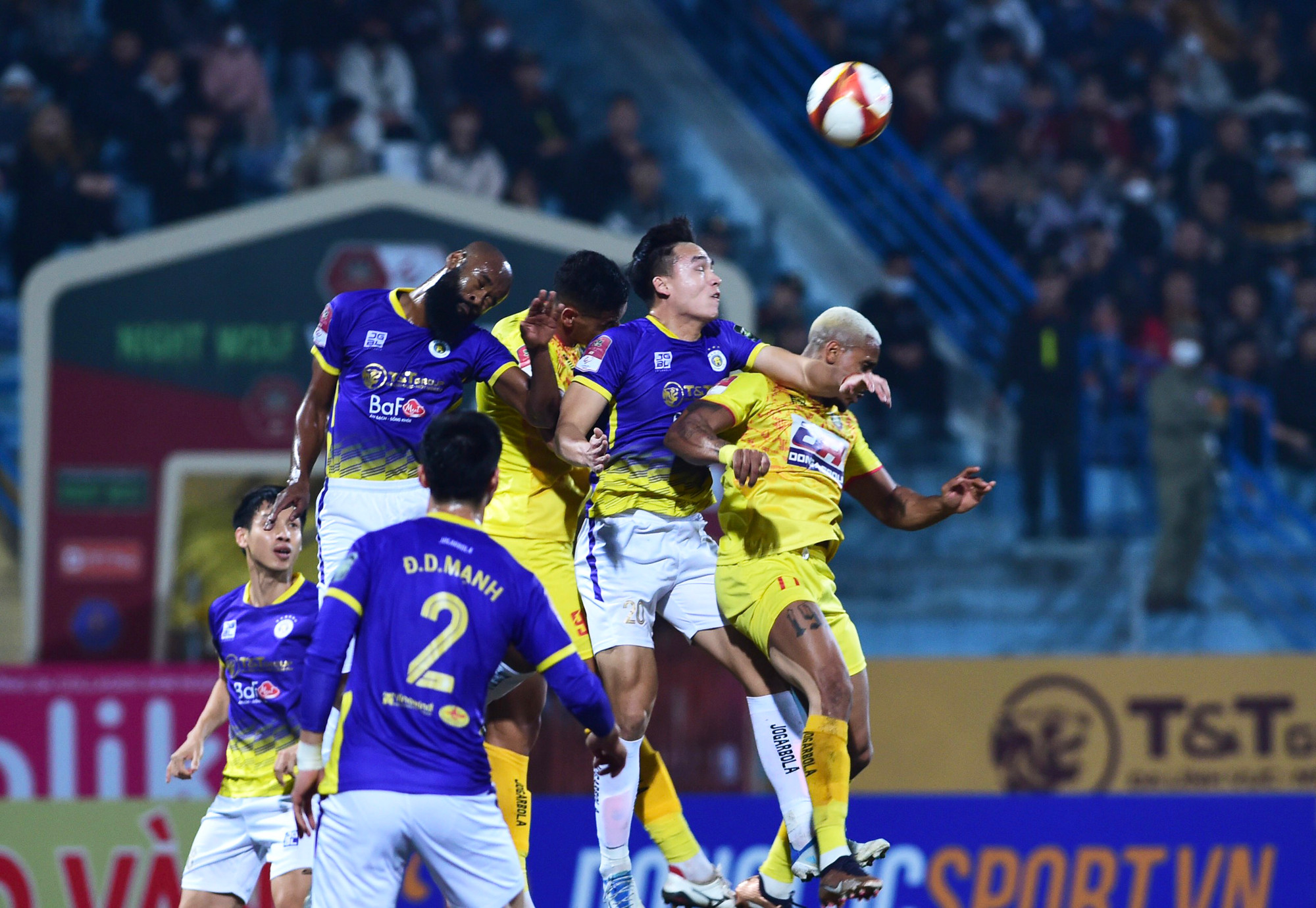 Các phương án bóng bổng được triển khai.