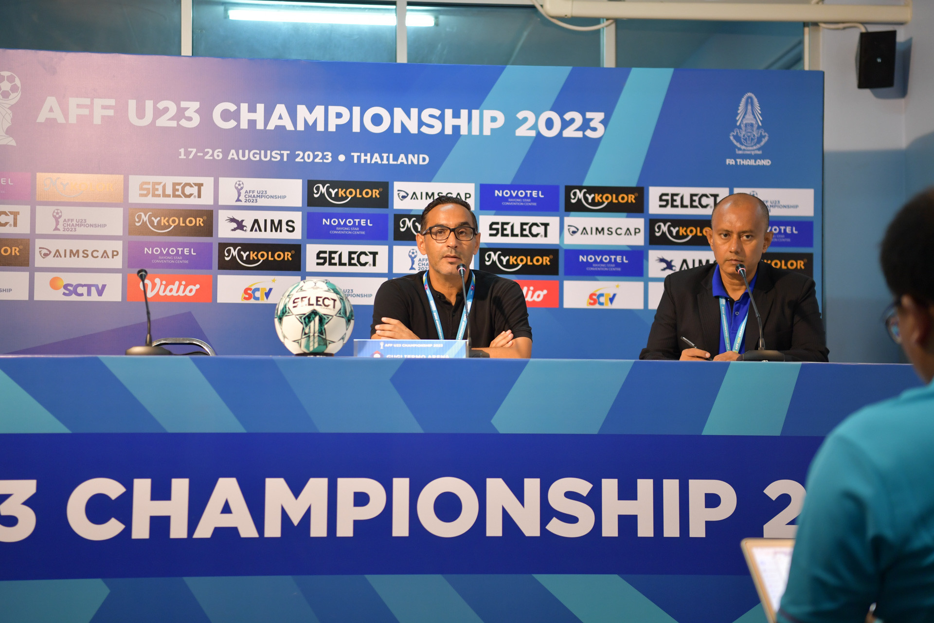 Huấn luyện viên của U23 Lào, ông Guglielmo Arena người Italia chia sẻ sau trận thua đậm trước U23 Việt Nam.