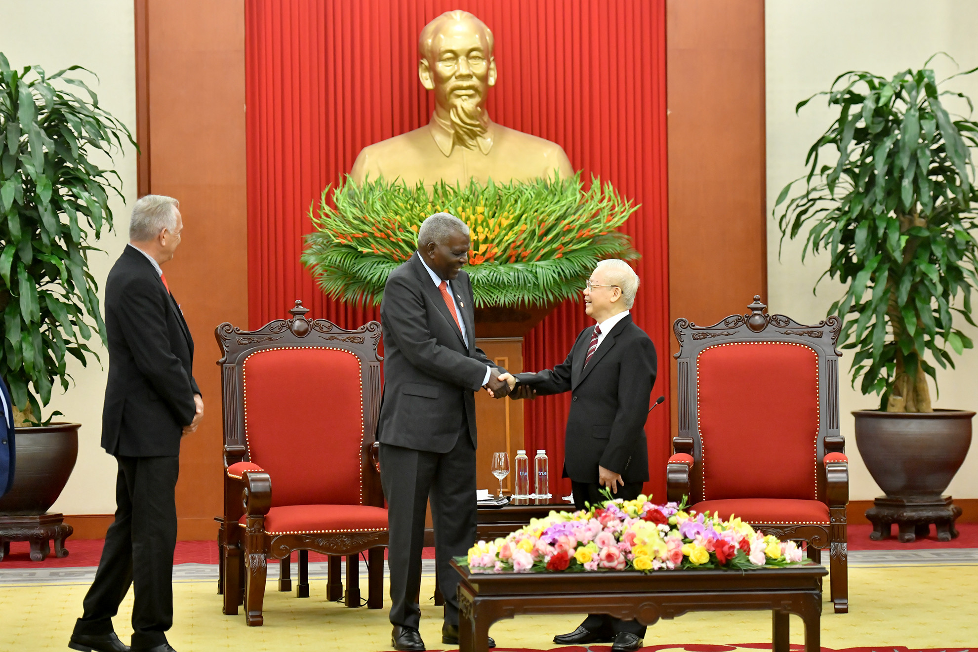 Chủ tịch Quốc hội Cuba Esteban Lazo Hernandez vui mừng sang thăm Việt Nam nhân dịp dự Lễ kỷ niệm 50 năm chuyến thăm của Lãnh tụ Fidel Castro tới Vùng Giải phóng miền Nam Việt Nam (9/1973-9/2023).