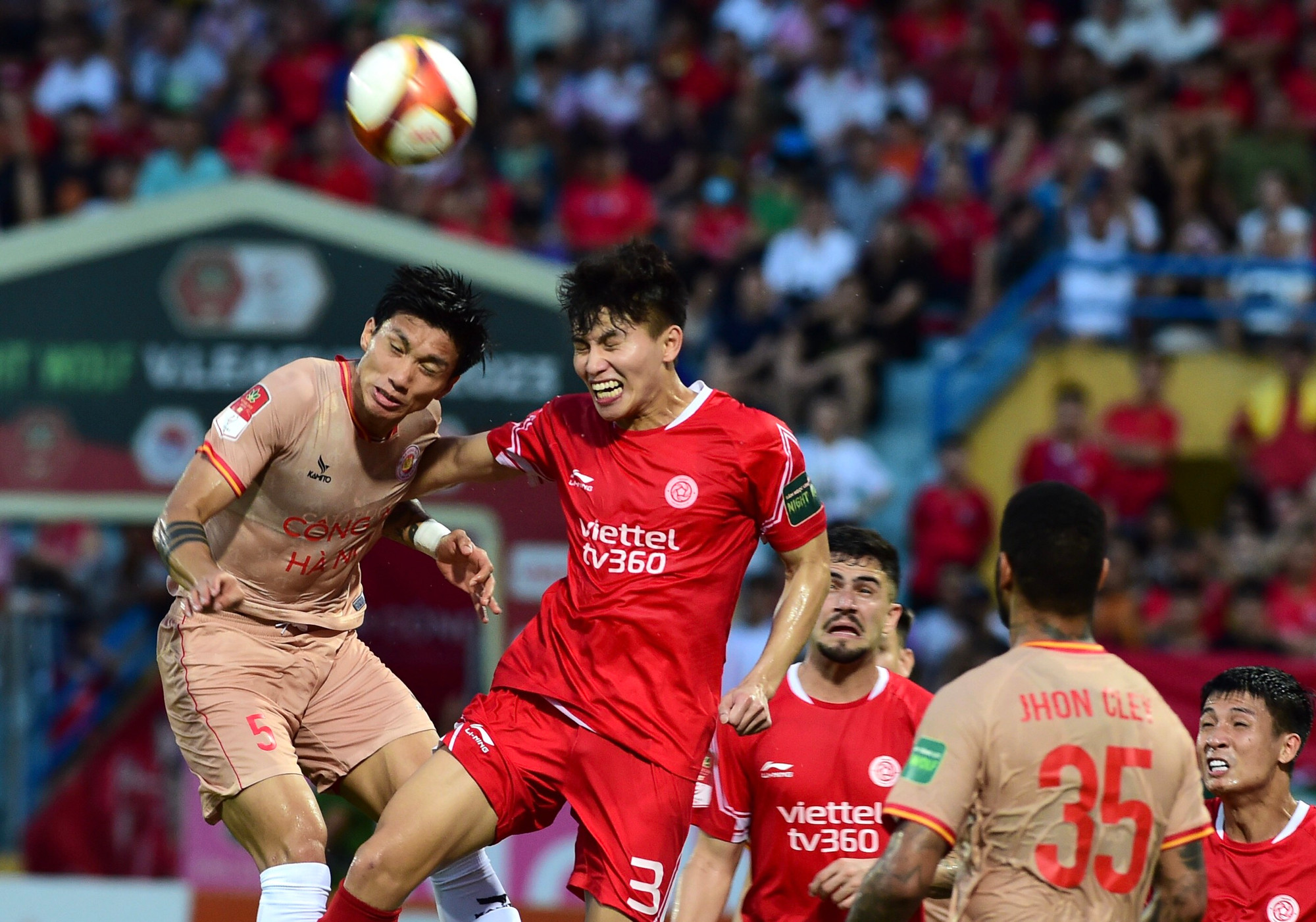 Thế nhưng, các học trò của huấn luyện viên Thạch Bảo Khanh bế tắc trong việc tìm kiếm bàn thắng rút ngắn cách biệt trước Công An Hà Nội.