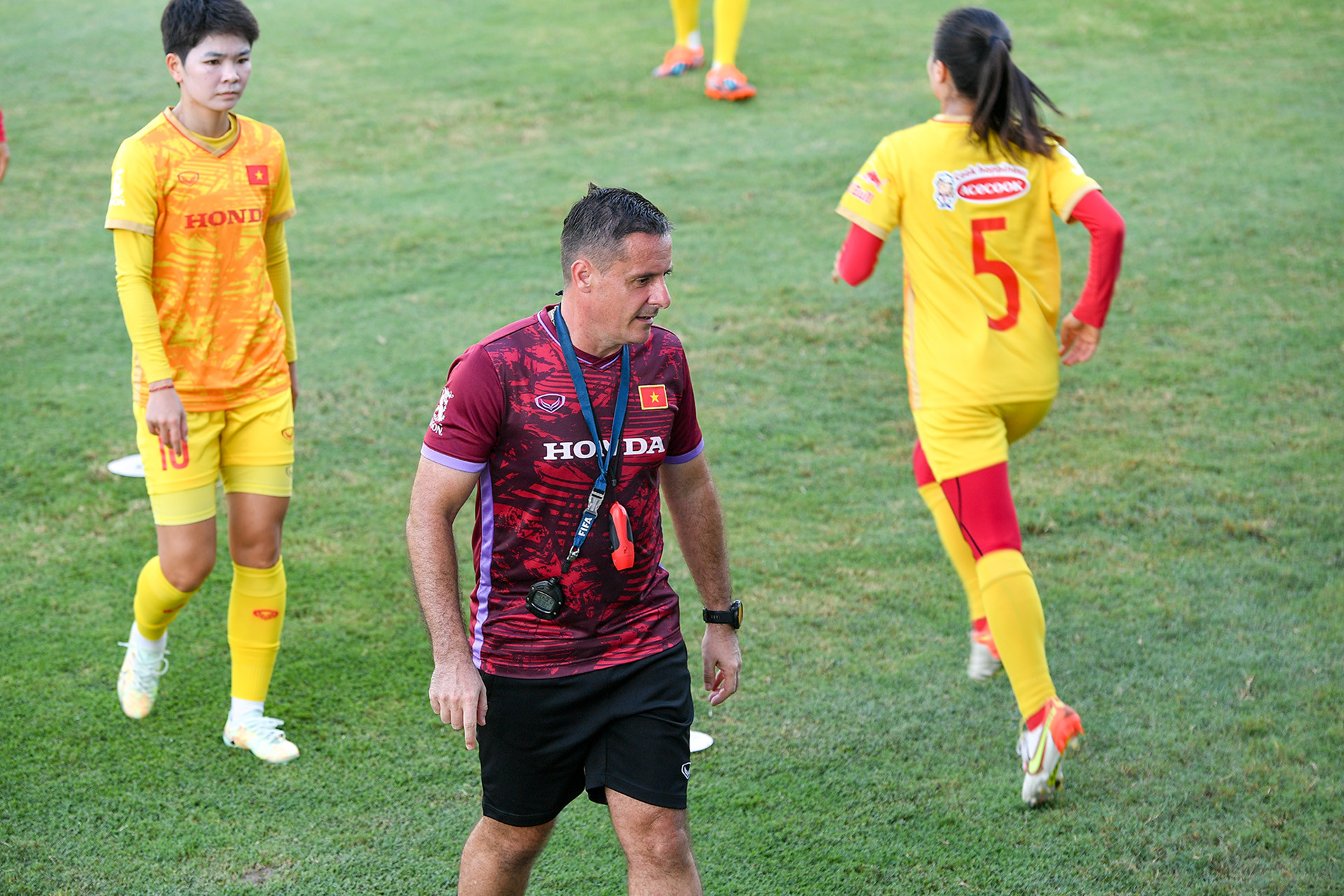 [Ảnh] Tuyển nữ Việt Nam nỗ lực tập luyện hướng tới World Cup ảnh 15