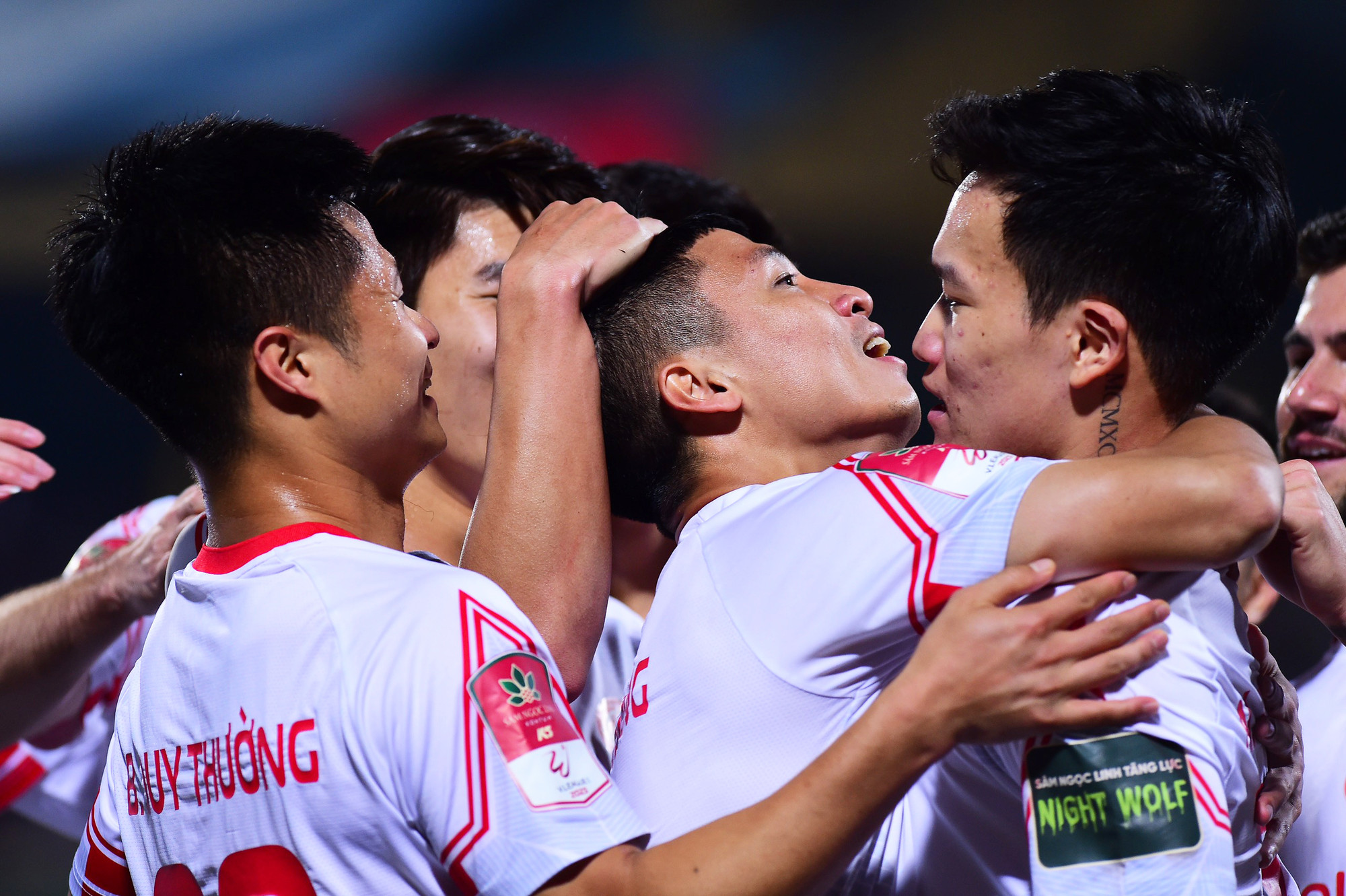 Niềm vui mở tỷ số.