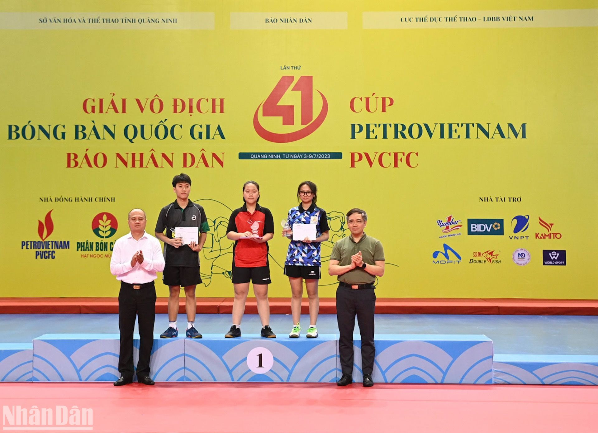 Các vận động viên trẻ của giải đấu.