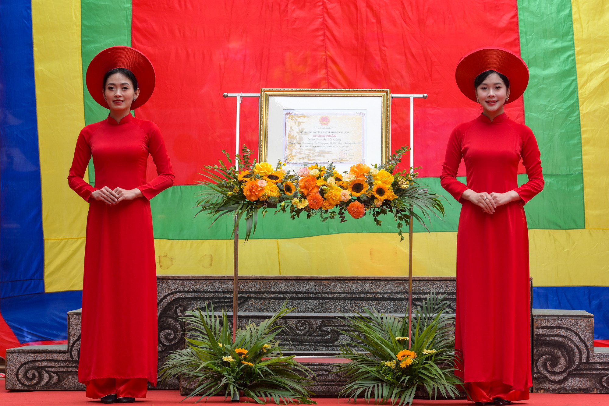 Quyết định đưa vào Danh mục di sản văn hóa phi vật thể quốc gia đối với Lễ hội truyền thống - Lễ hội Đền Hai Bà Trưng (phường Đồng Nhân và phường Bạch Đằng, quận Hai Bà Trưng, Hà Nội). Quyết định đưa vào Danh mục di sản văn hóa phi vật thể quốc gia đối với Lễ hội truyền thống - Lễ hội Đền Hai Bà Trưng (phường Đồng Nhân và phường Bạch Đằng, quận Hai Bà Trưng, Hà Nội).