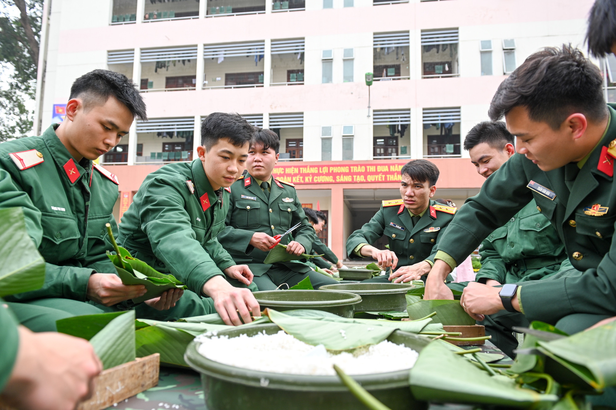 Ngoài các chiến sĩ thuộc Lữ đoàn 144, hội thi còn có sự hỗ trợ của các đơn vị kết nghĩa, là các thanh niên, đoàn viên, cán bộ chiến sĩ K02...
