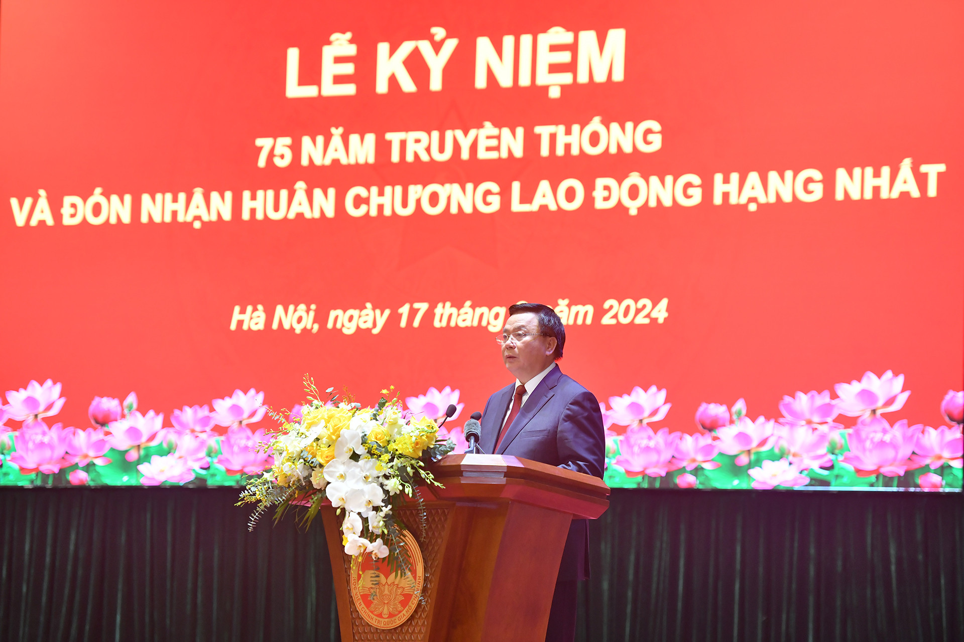 Giám đốc Học viện Chính trị quốc gia Hồ Chí Minh, Chủ tịch Hội đồng Lý luận Trung ương Nguyễn Xuân Thắng phát biểu.