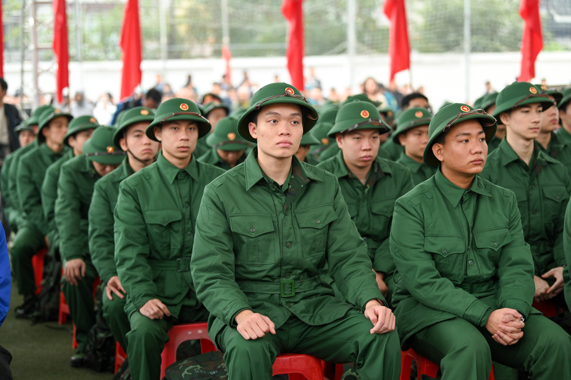 Quận Đống Đa vinh dự được giao quân cho 9 đơn vị thuộc Công an Thành phố và Bộ Quốc phòng.