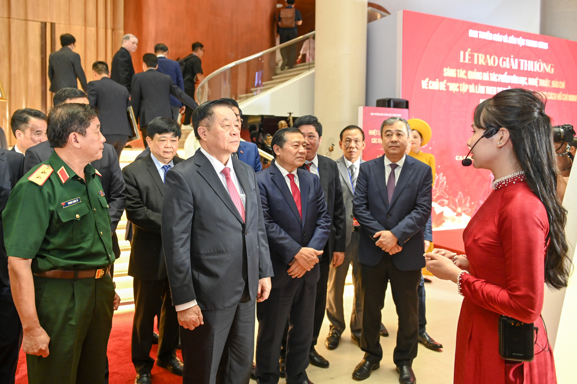 [Ảnh] Lễ trao giải thưởng các tác phẩm về học và làm theo Chủ tịch Hồ Chí Minh ảnh 1