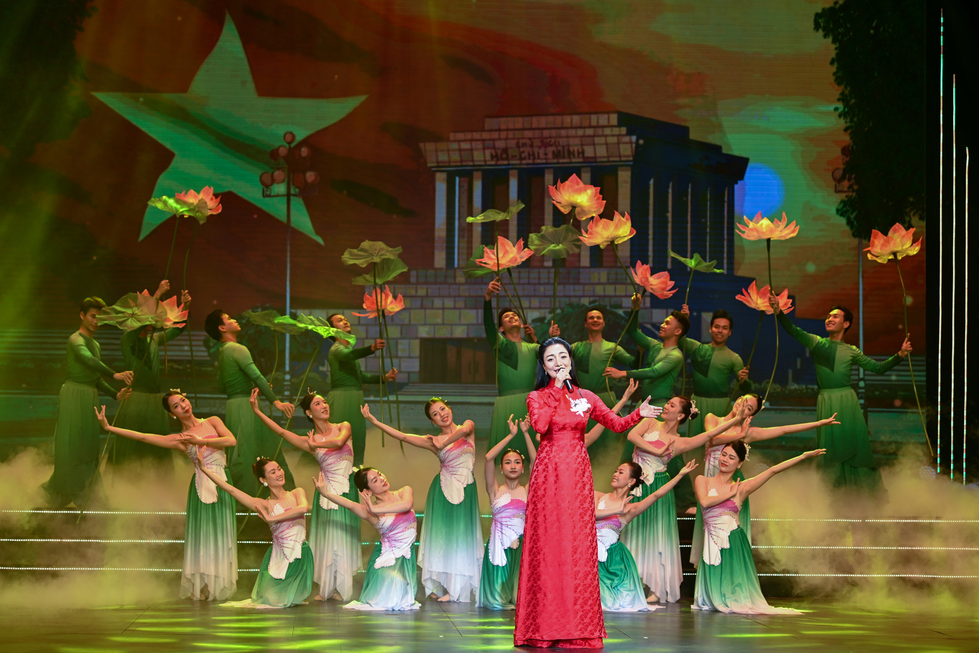 Tiết mục nghệ thuật tại lễ trao giải.