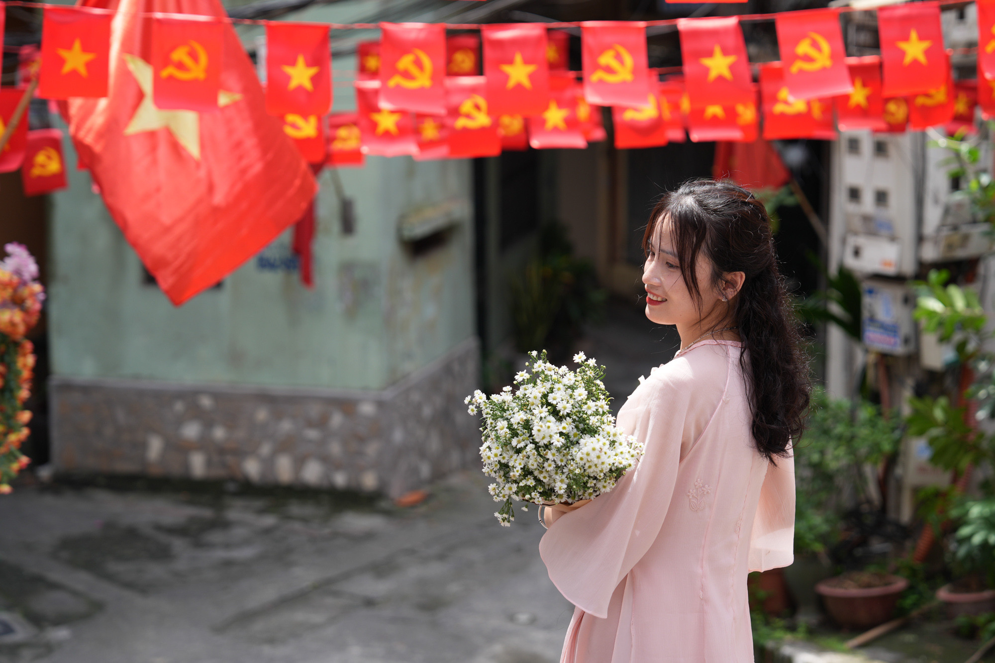 Đây cũng là thời điểm Hà Nội đẹp nhất trong năm, với nắng vàng của mùa thu và những con đường rực rỡ sắc màu của ngày Tết Độc lập.