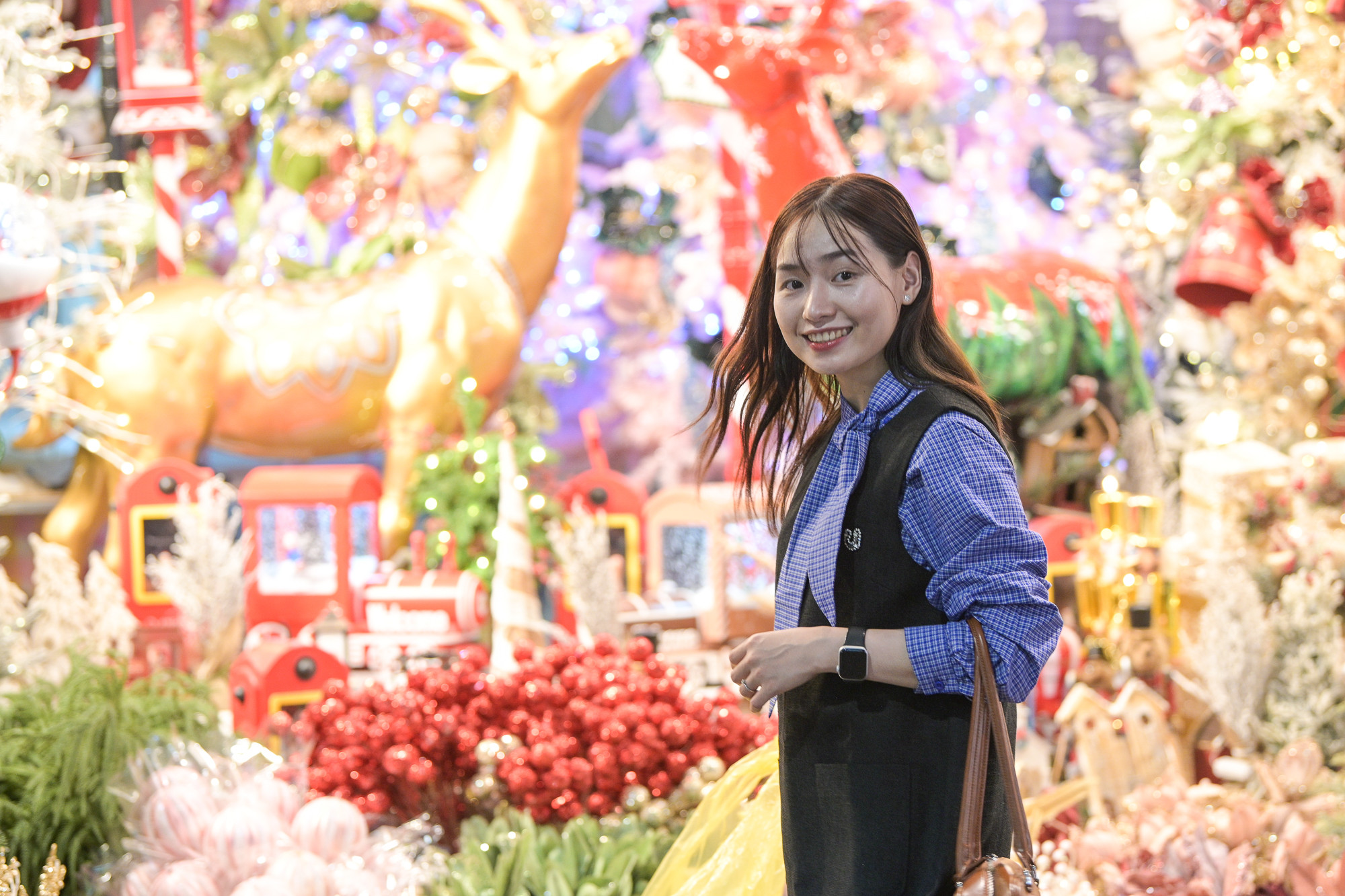 Đây là dịp để các bạn trẻ lưu giữ những khoảnh khắc Giáng sinh sớm.