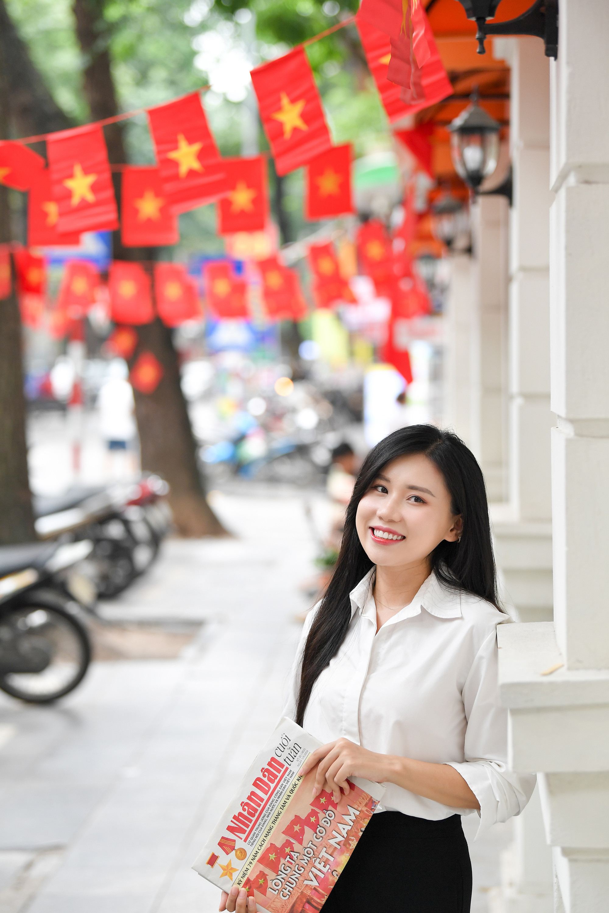 Bạn Thu Hằng cho biết, năm nay tôi không lựa chọn về quê mà ở lại Hà Nội để cùng chào đón ngày Quốc khánh 2/9, những ngày này tôi như được hòa chung vào bầu không khí của ngày Tết Độc lập tại Thủ đô.