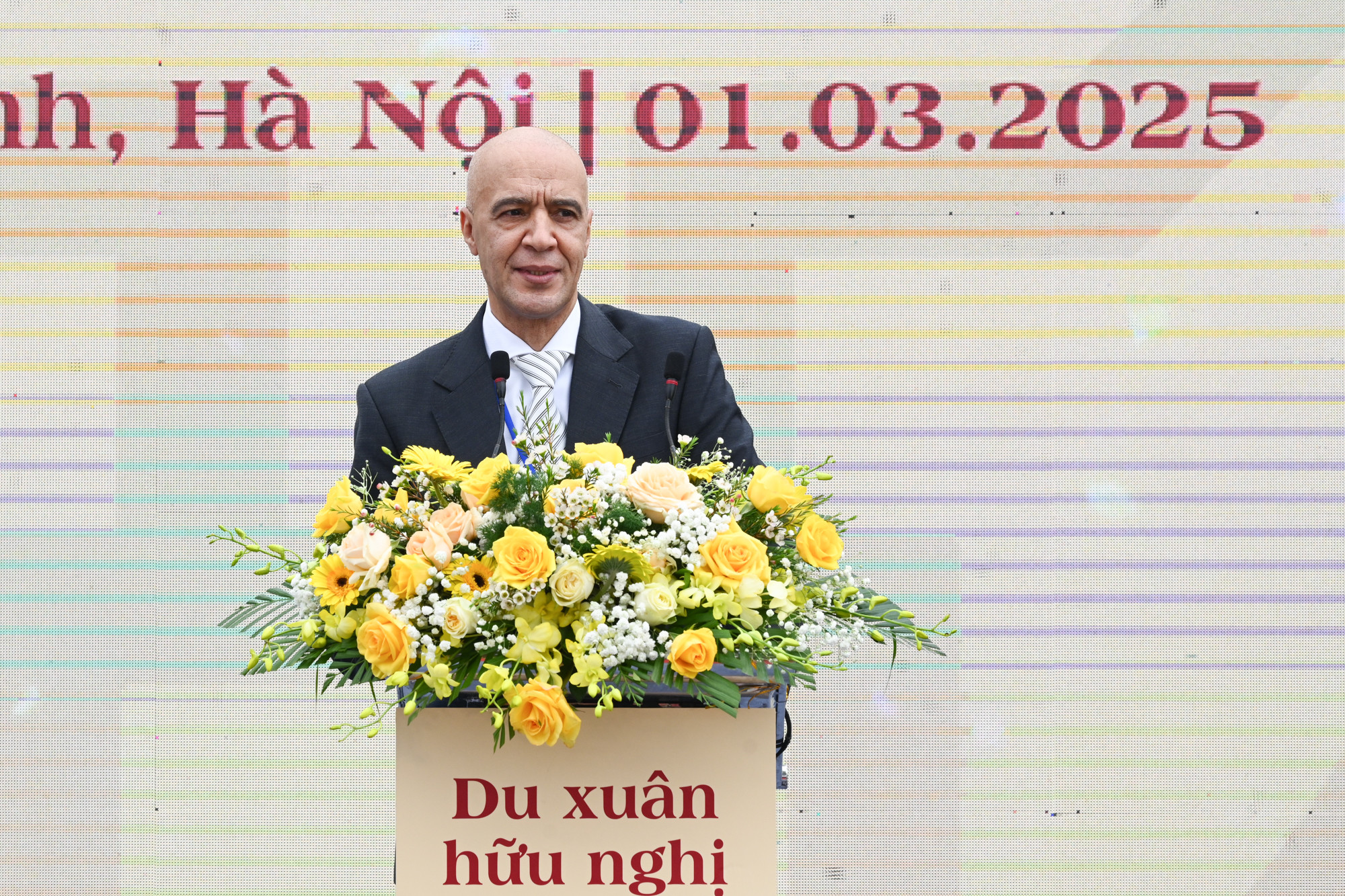 Đại sứ Vương quốc Maroc, Phó trưởng Đoàn Ngoại giao tại Việt Nam Jamale Chouaibi phát biểu tại sự kiện. Đại sứ Vương quốc Maroc, Phó trưởng Đoàn Ngoại giao tại Việt Nam Jamale Chouaibi phát biểu tại sự kiện.