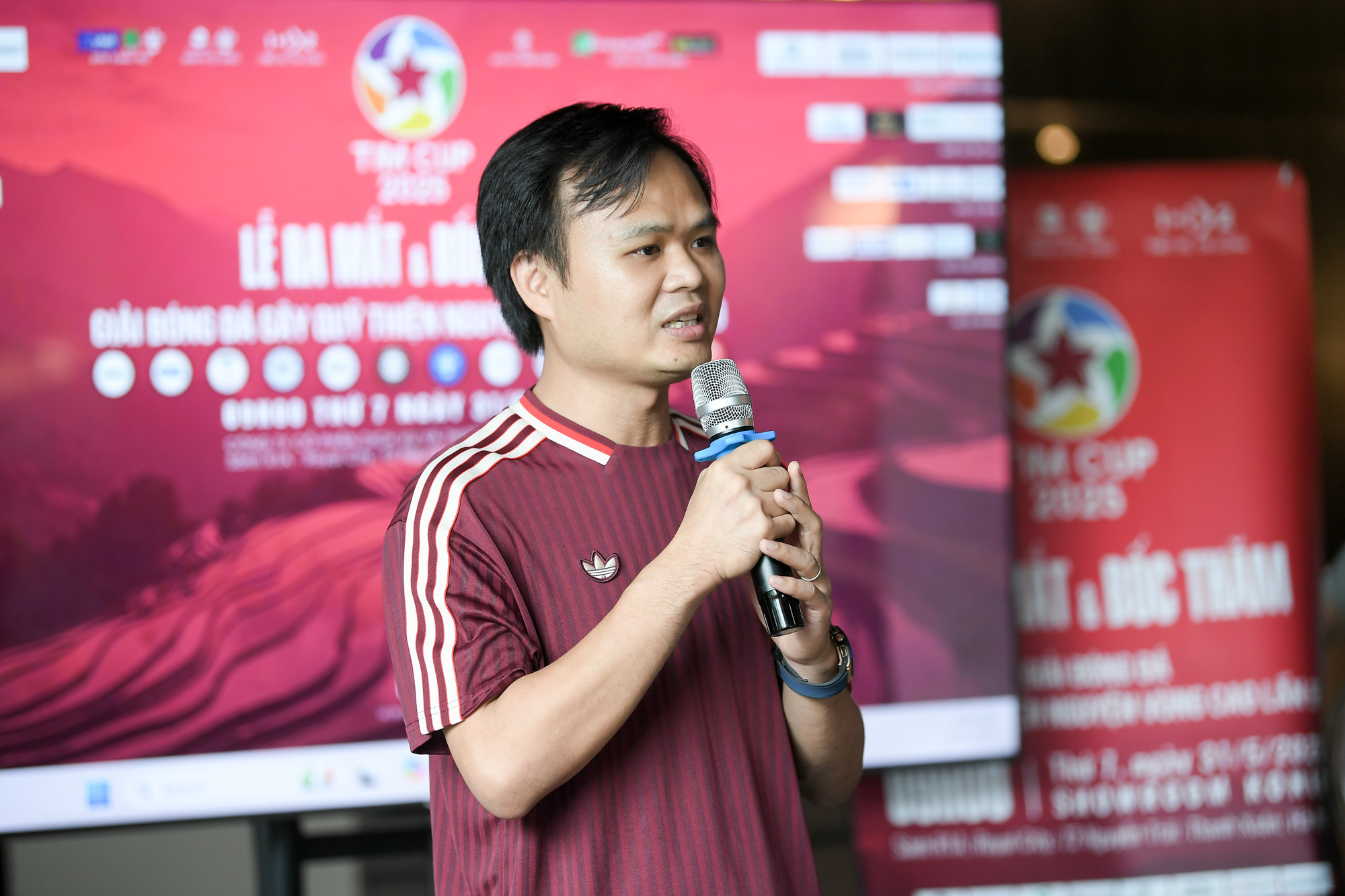 Kiến trúc sư Đồng Minh Hậu - Nhà sáng lập, Trưởng Ban tổ chức TIM CUP 2025 giới thiệu về giải đấu. Kiến trúc sư Đồng Minh Hậu - Nhà sáng lập, Trưởng Ban tổ chức TIM CUP 2025 giới thiệu về giải đấu.