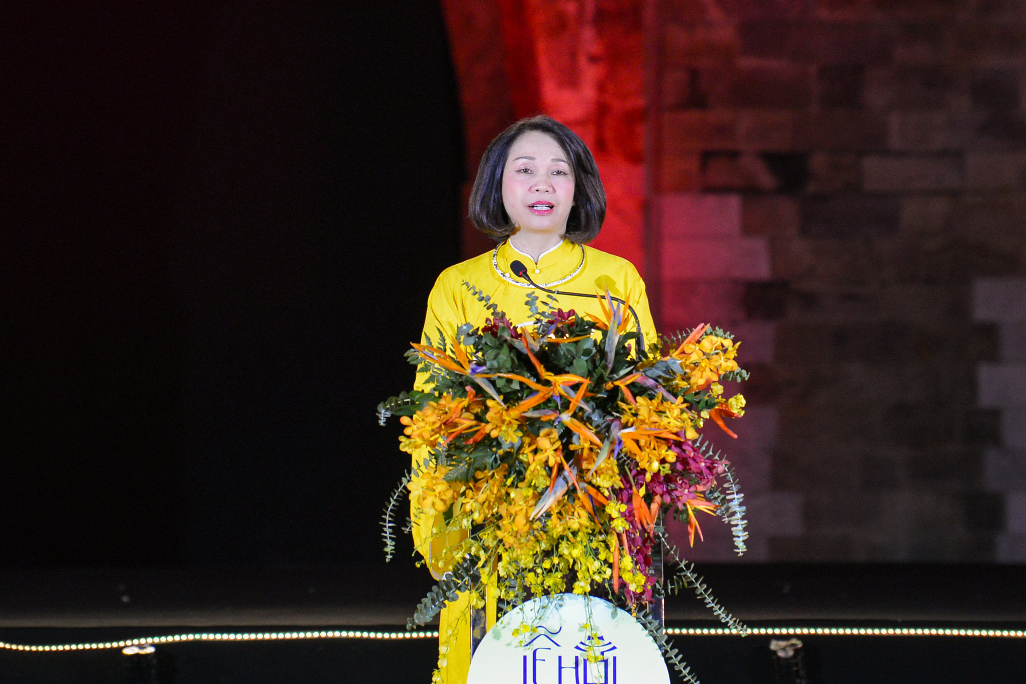 Phó Chủ tịch Ủy ban nhân dân thành phố Hà Nội Vũ Thu Hà phát biểu khai mạc lễ hội.