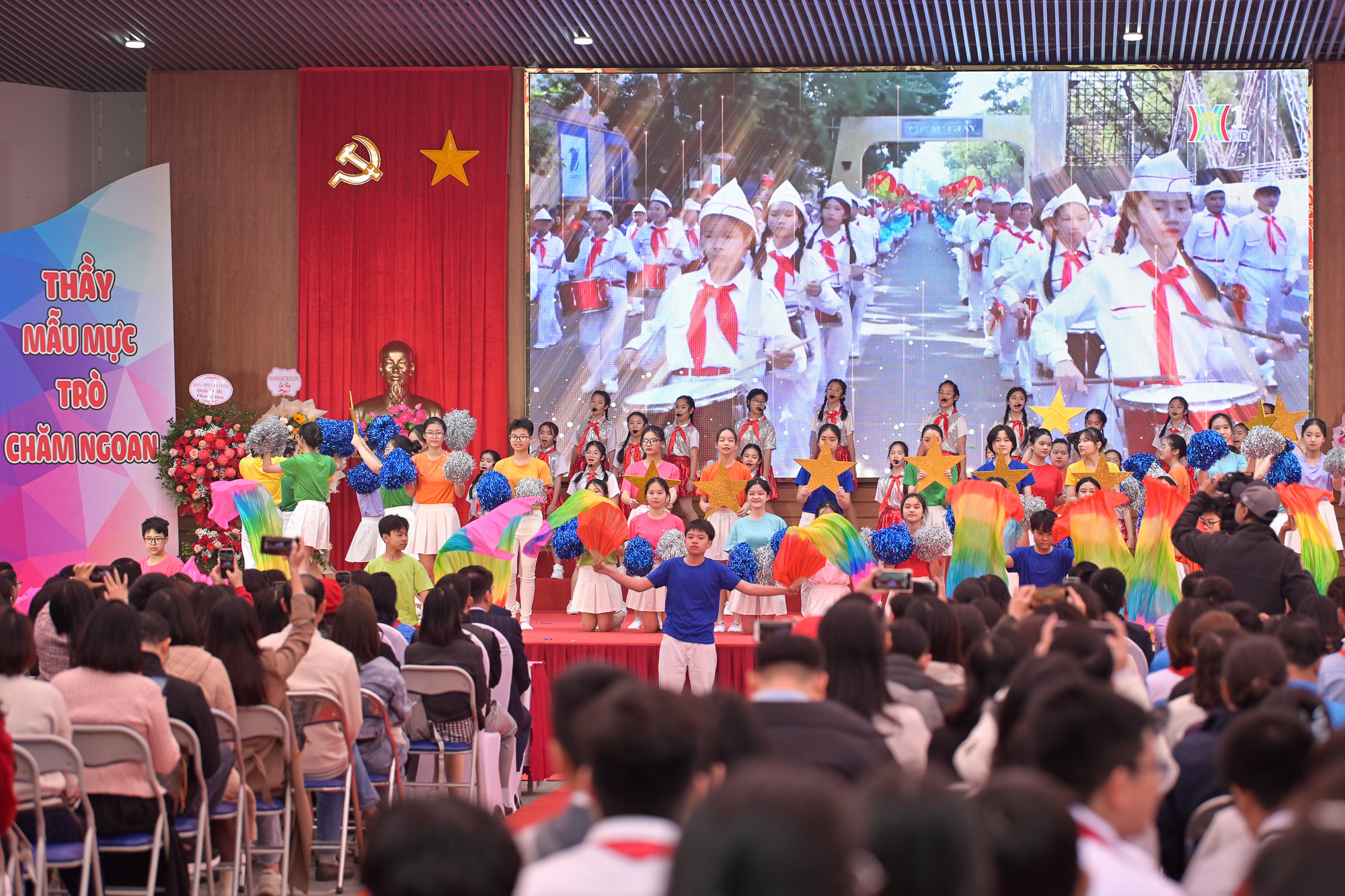 Đại hội “Cháu ngoan Bác Hồ” là một trong những sự kiện lớn nhất, có ý nghĩa quan trọng của tổ chức Đội, nhằm giáo dục truyền thống cho các đồng chí giáo viên tổng phụ trách và thiếu nhi Thủ đô về Đảng, Bác Hồ kính yêu.