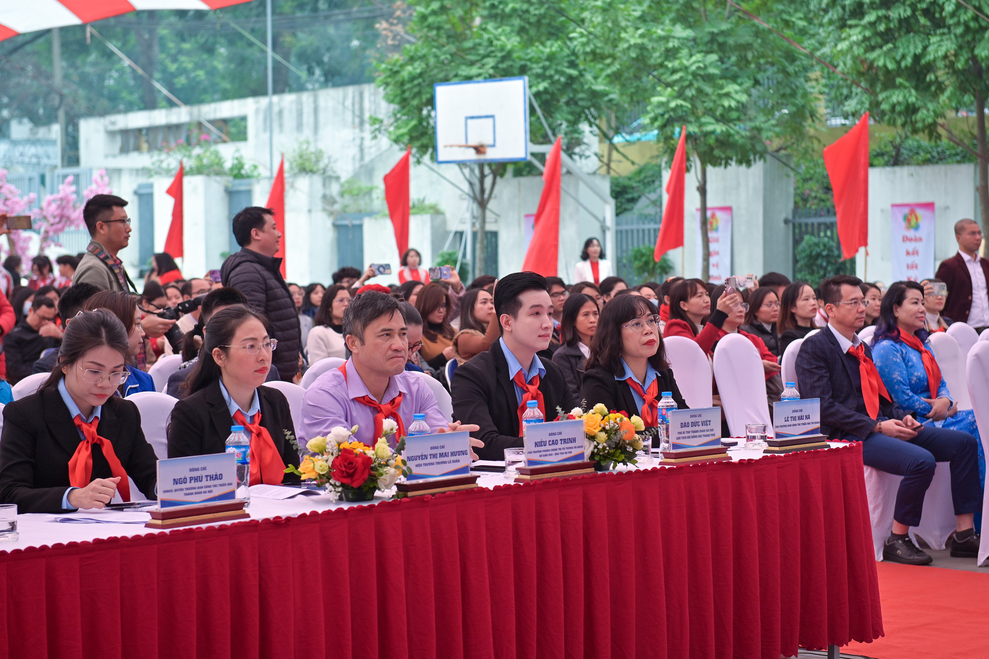 Các đại biểu tham dự sự kiện.