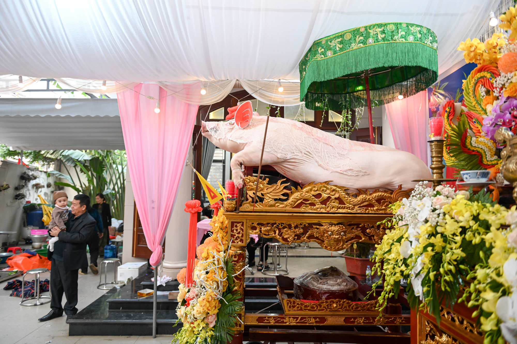 Năm nay " ông lợn" của thôn Thống Nhất II nặng 210kg.