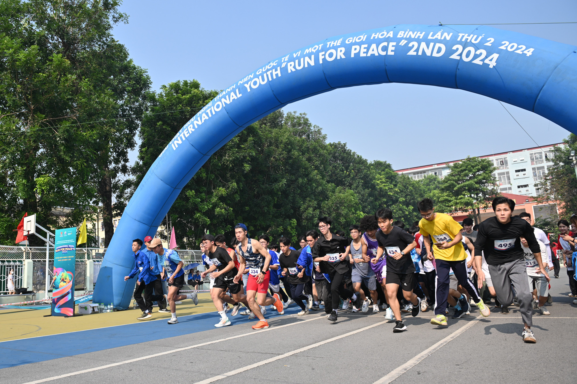 Giải chạy phong trào Hữu nghị Thanh niên quốc tế “Vì một thế giới hòa bình”.