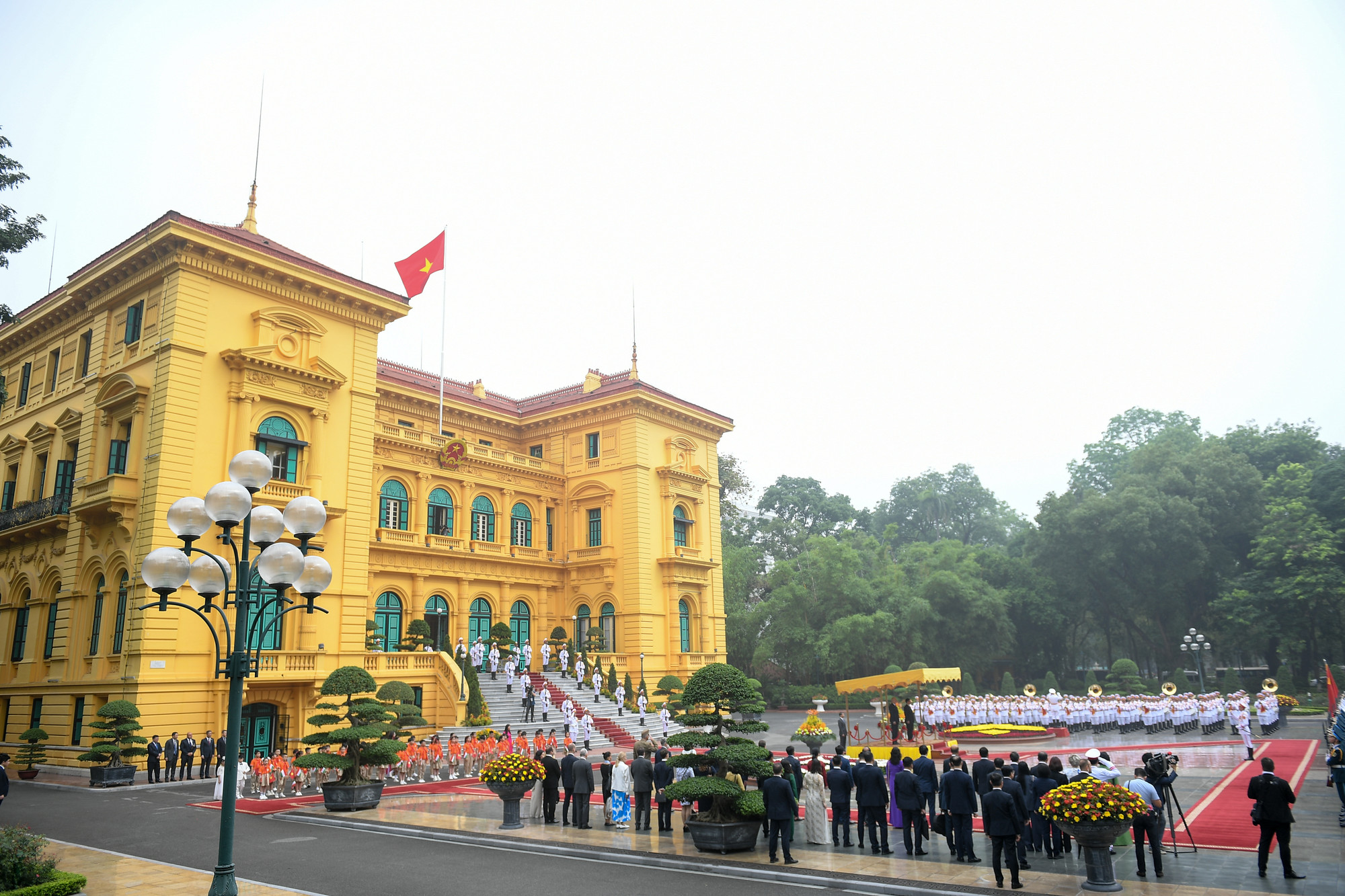 Quang cảnh lễ đón.