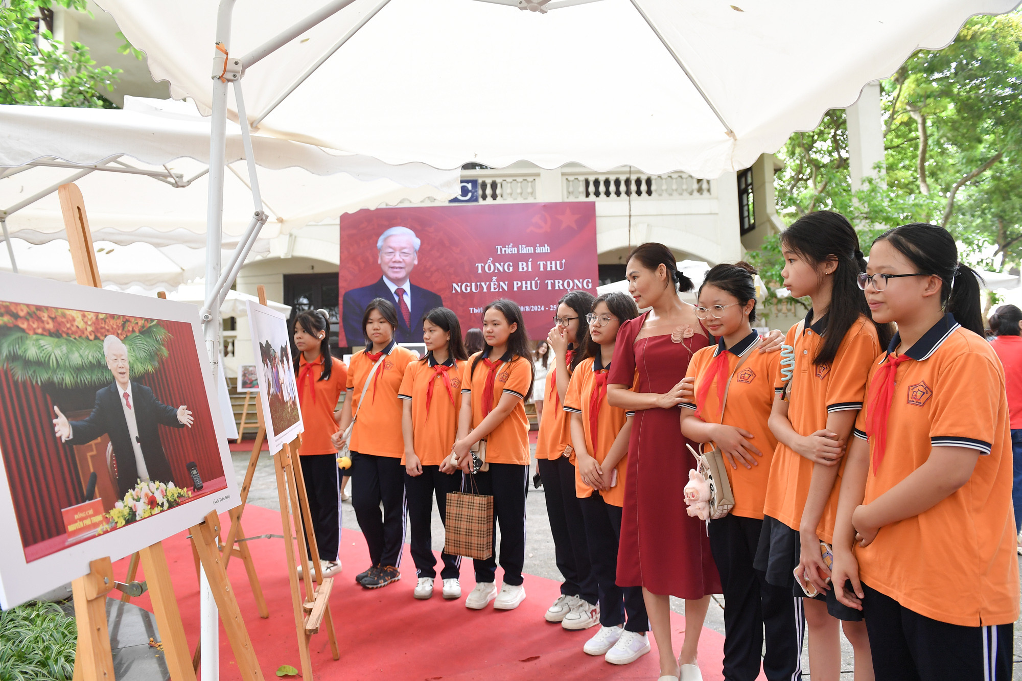 Hôm nay, ngày 25/8 là ngày cuối cùng Triển lãm ảnh Tổng Bí thư Nguyễn Phú Trọng diễn ra.