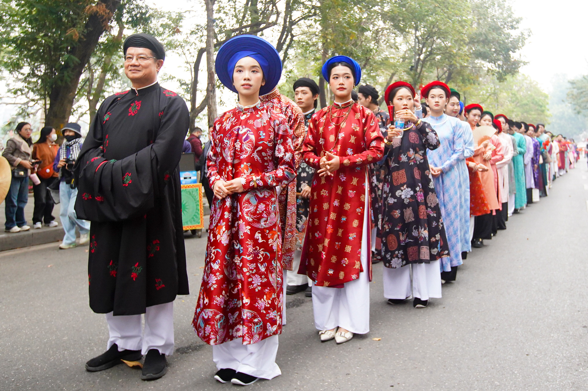 Đây cũng hoạt động văn hóa để giới thiệu tới bạn bè quốc tế về một Việt Nam giàu bản sắc, thân thiện và hiếu khách. Đây cũng hoạt động văn hóa để giới thiệu tới bạn bè quốc tế về một Việt Nam giàu bản sắc, thân thiện và hiếu khách.