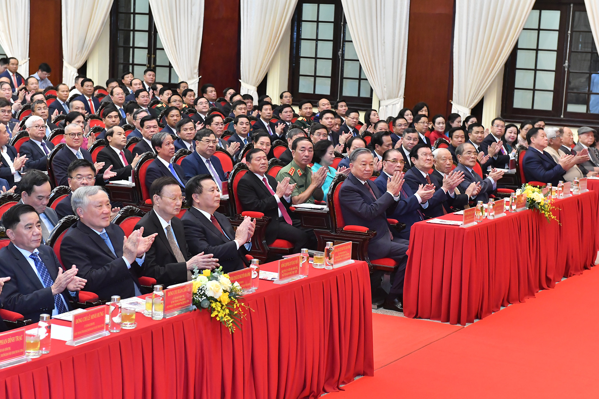 Tổng Bí thư, Chủ tịch nước Tô Lâm cùng các đồng chí lãnh đạo, nguyên lãnh đạo Đảng, Nhà nước dự Lễ kỷ niệm.