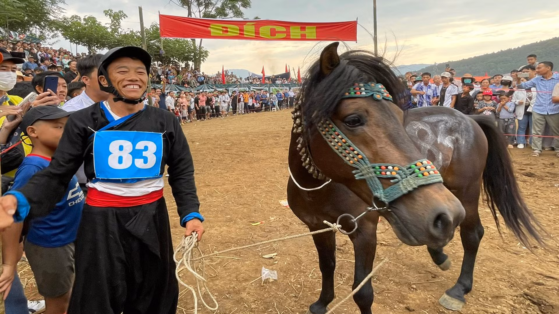 Nụ cười chiến thắng. Nụ cười chiến thắng.