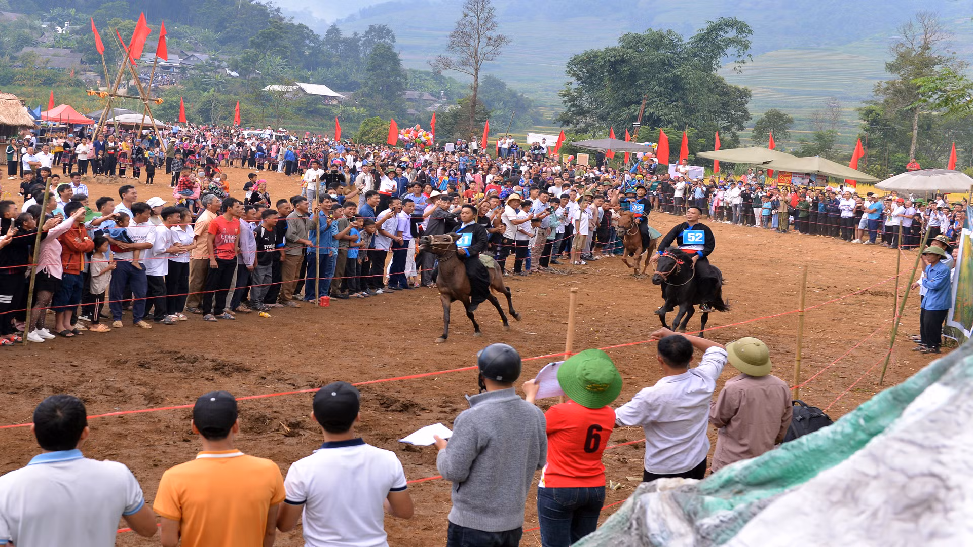 Kịch tính trong từng vòng đua. Kịch tính trong từng vòng đua.