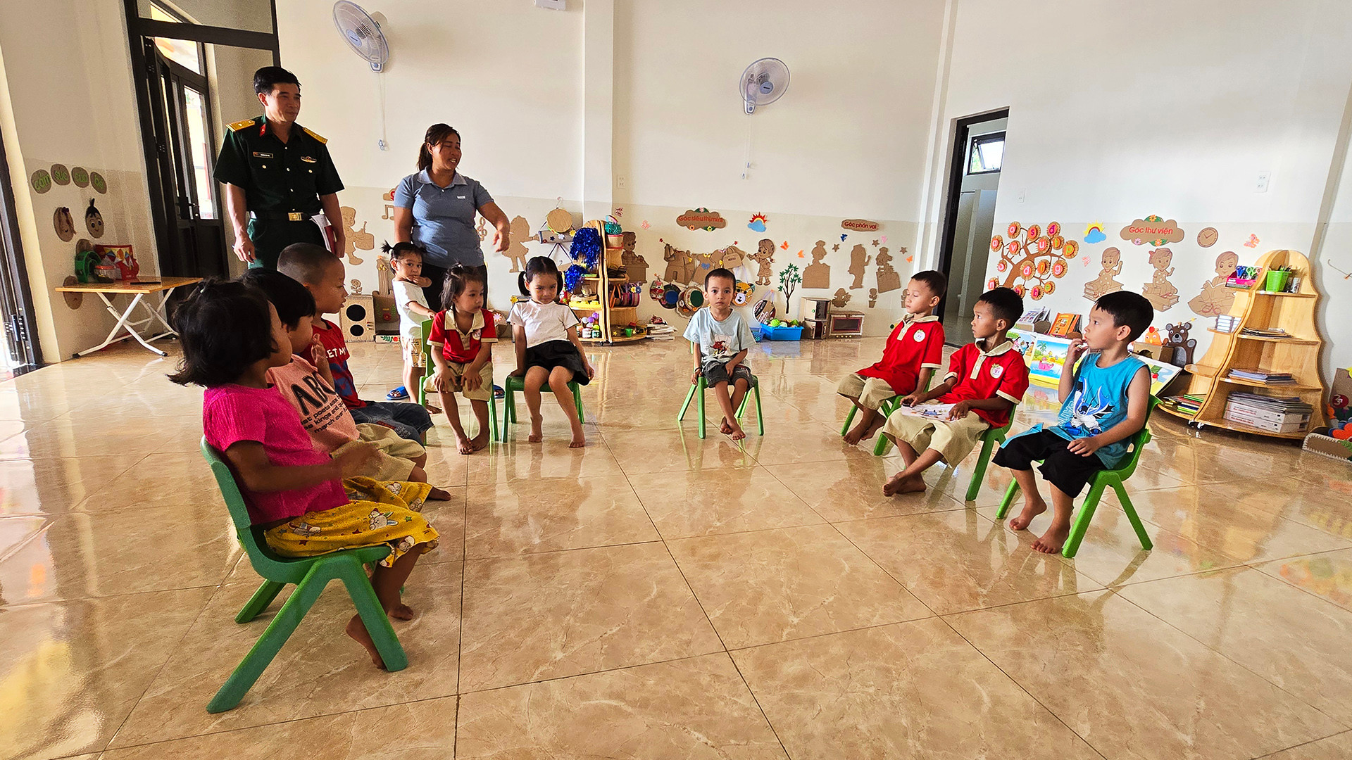 Cơ sở vật chất phục vụ việc dạy và học tại huyện Ia H'Drai được đầu tư khang trang. Cơ sở vật chất phục vụ việc dạy và học tại huyện Ia H'Drai được đầu tư khang trang.