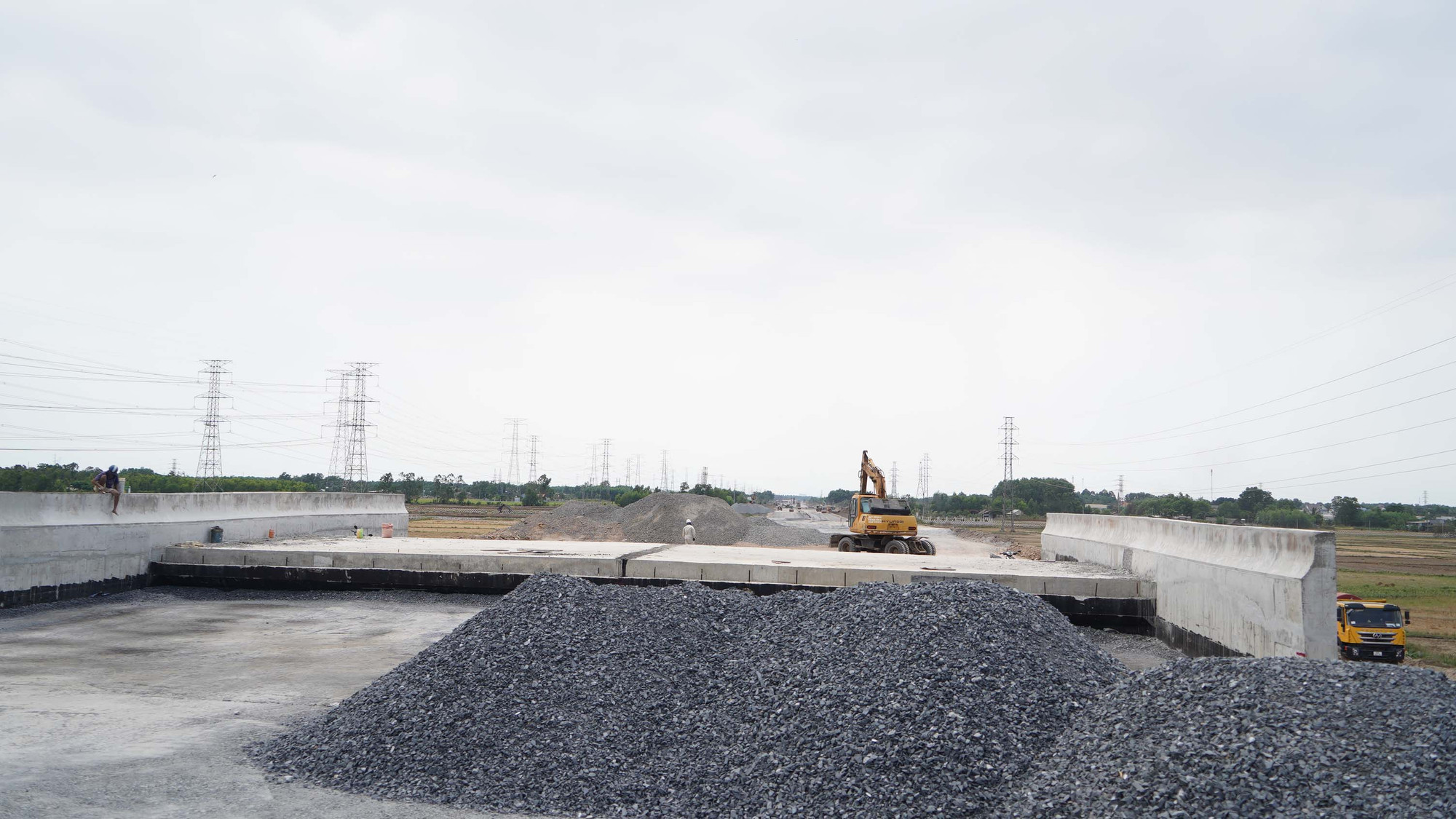 [Ảnh] Cao tốc Bến Lức-Long Thành chạy nước rút ngay sau khởi động lại ảnh 7