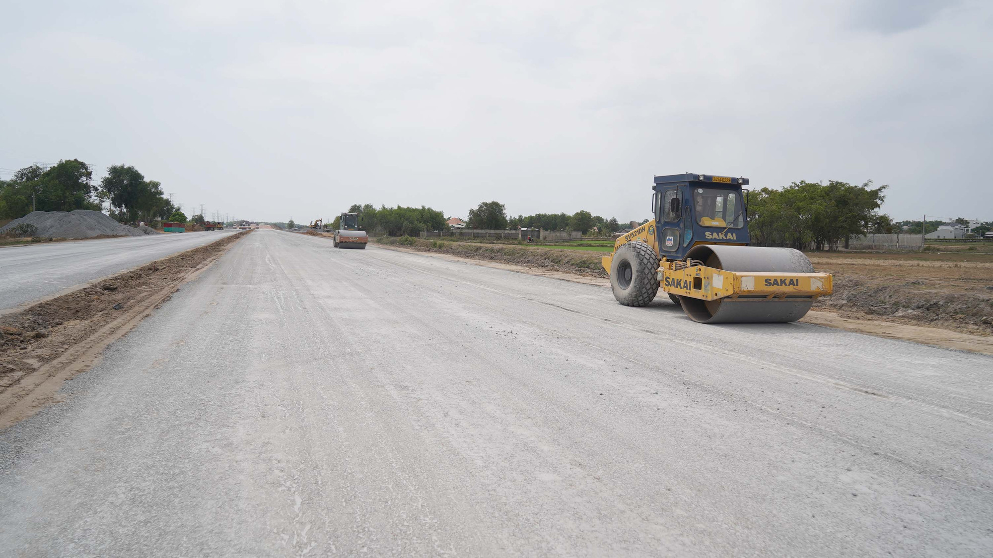 [Ảnh] Cao tốc Bến Lức-Long Thành chạy nước rút ngay sau khởi động lại ảnh 5