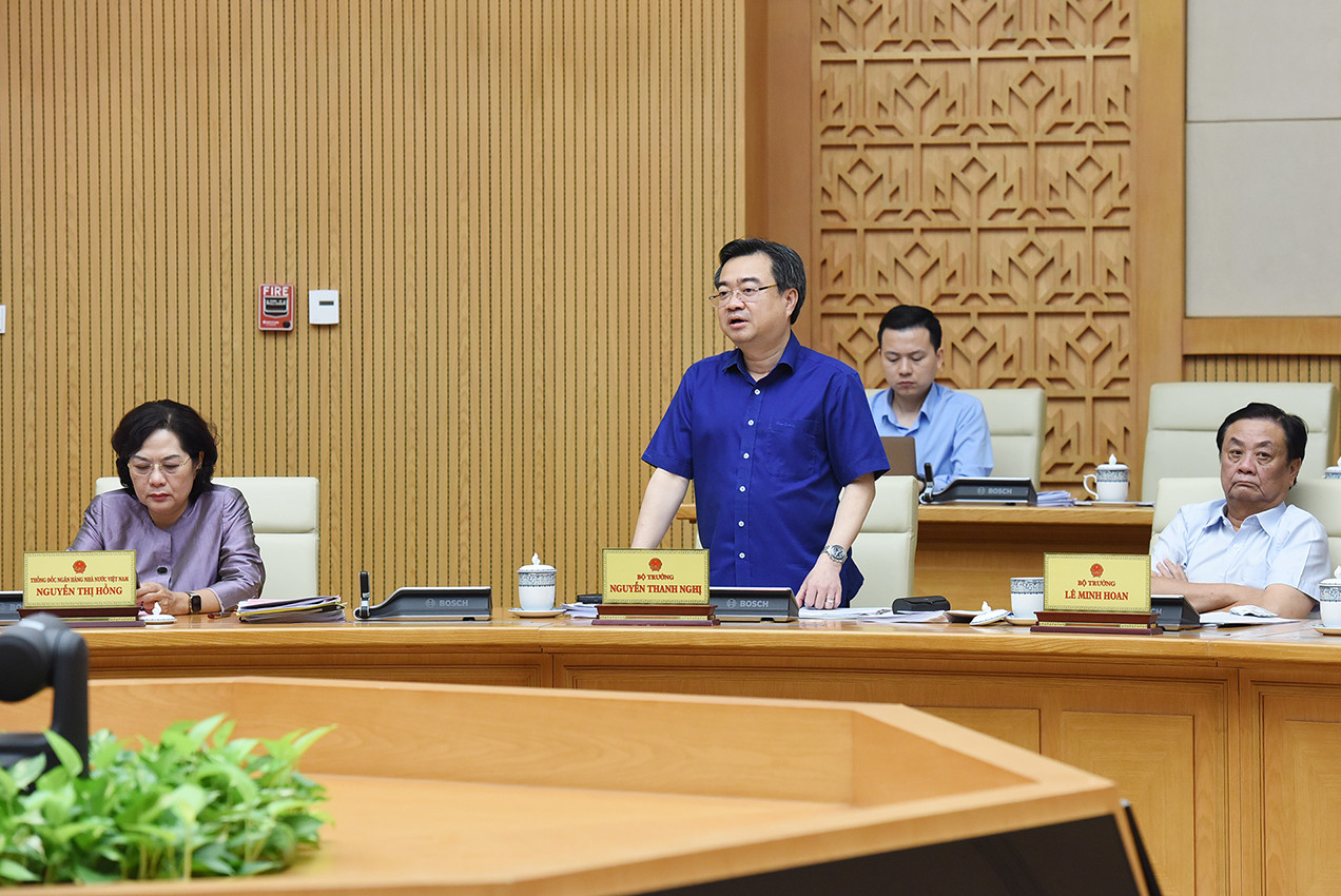 Bộ trưởng Xây dựng Nguyễn Thanh Nghị phát biểu.