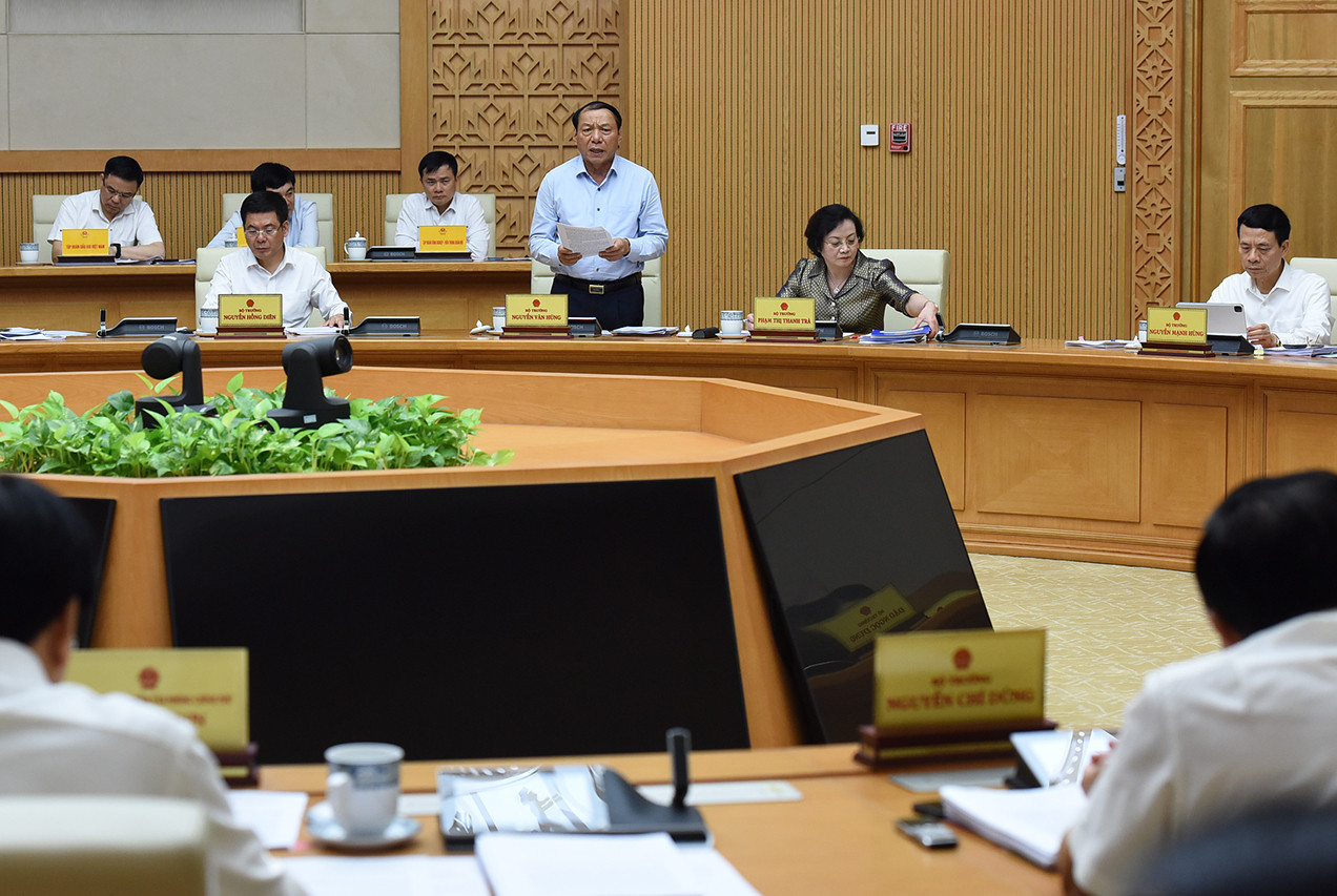 Bộ trưởng Văn hóa, Thể thao và Du Lịch Nguyễn Văn Hùng phát biểu.