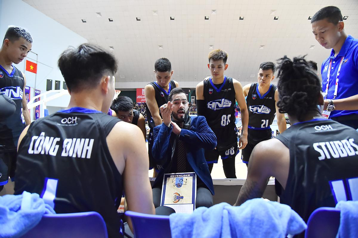 Huấn luyện viên Eric Weissling cùng các học trò bước vào trận đấu với sự chuẩn bị kỹ lưỡng.