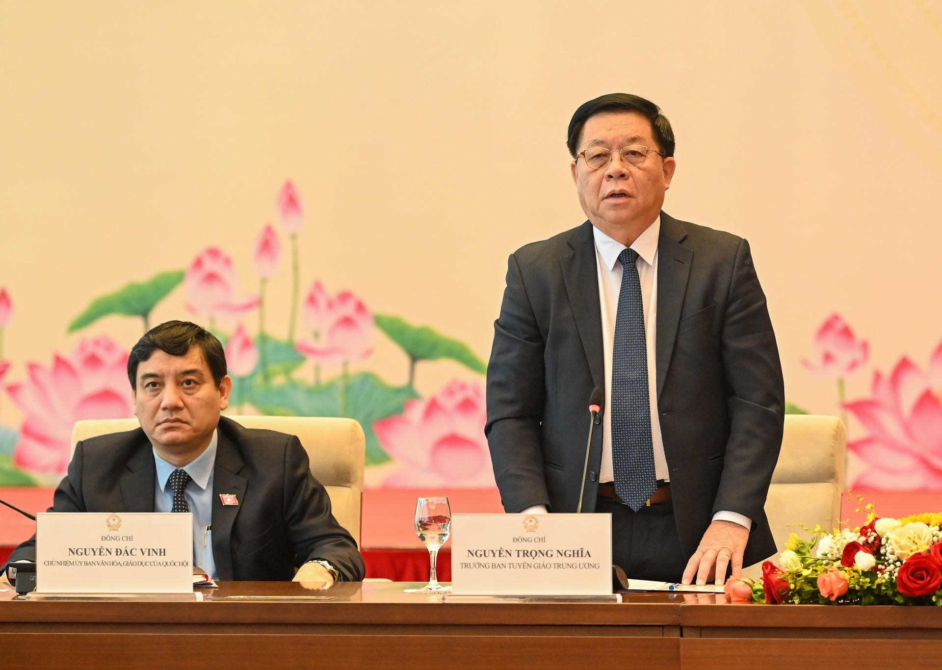 Trưởng ban Tuyên giáo Trung ương Nguyễn Trọng Nghĩa phát biểu tại buổi gặp mặt. Trưởng ban Tuyên giáo Trung ương Nguyễn Trọng Nghĩa phát biểu tại buổi gặp mặt.